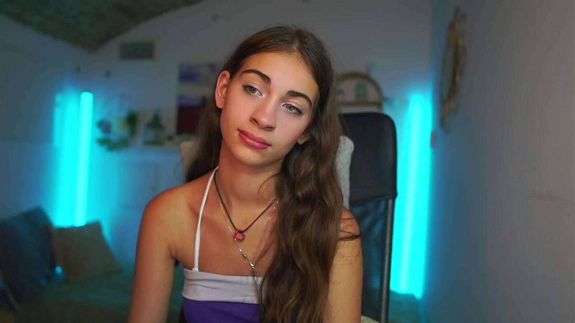 Gallery image thumbnail from Sophie__Grey's myfreecams stream on, 07/24/2025, 16:04 image 10 of 20