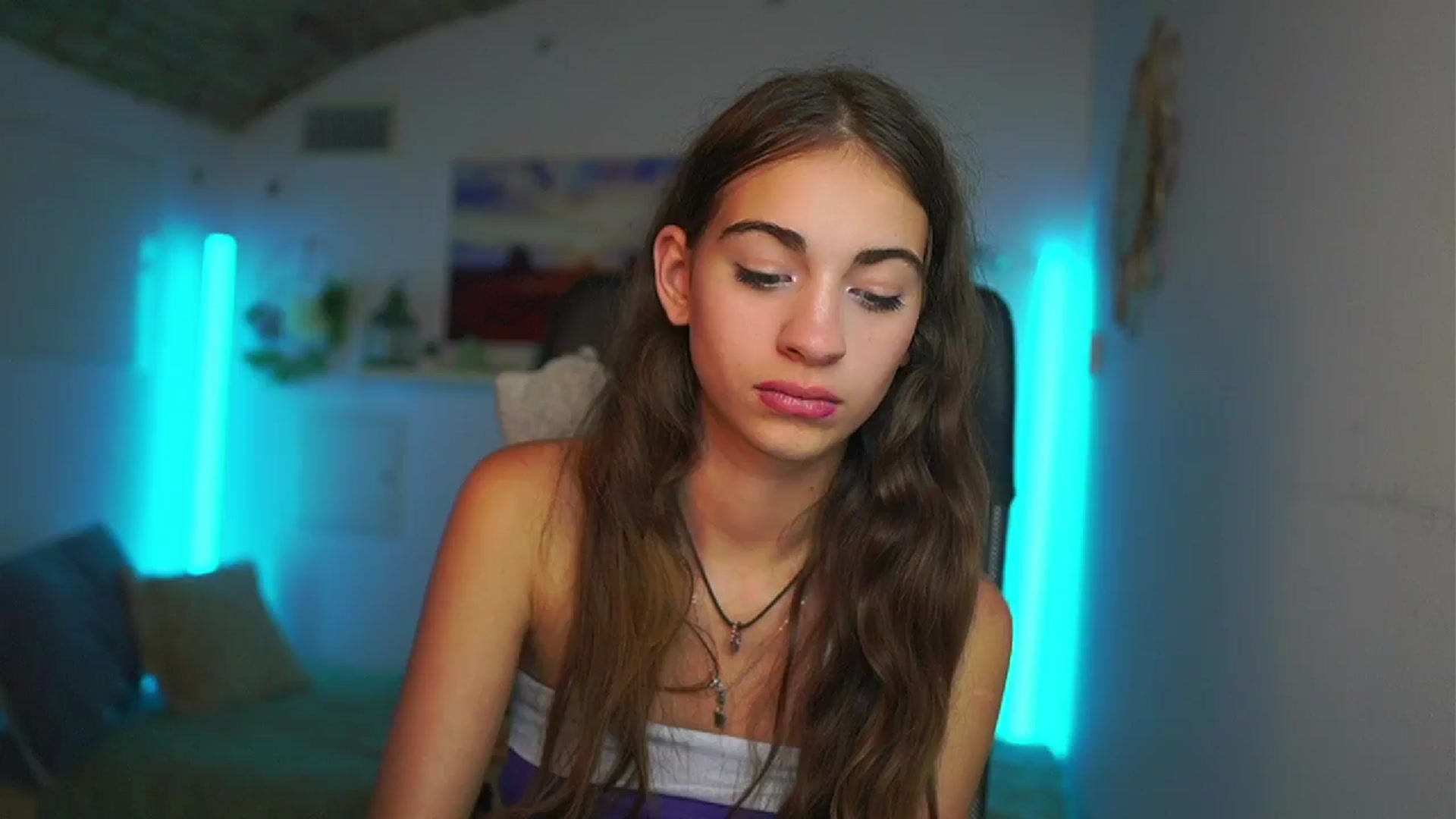 Gallery image thumbnail from Sophie__Grey's myfreecams stream on, 07/24/2025, 16:04 image 18 of 20