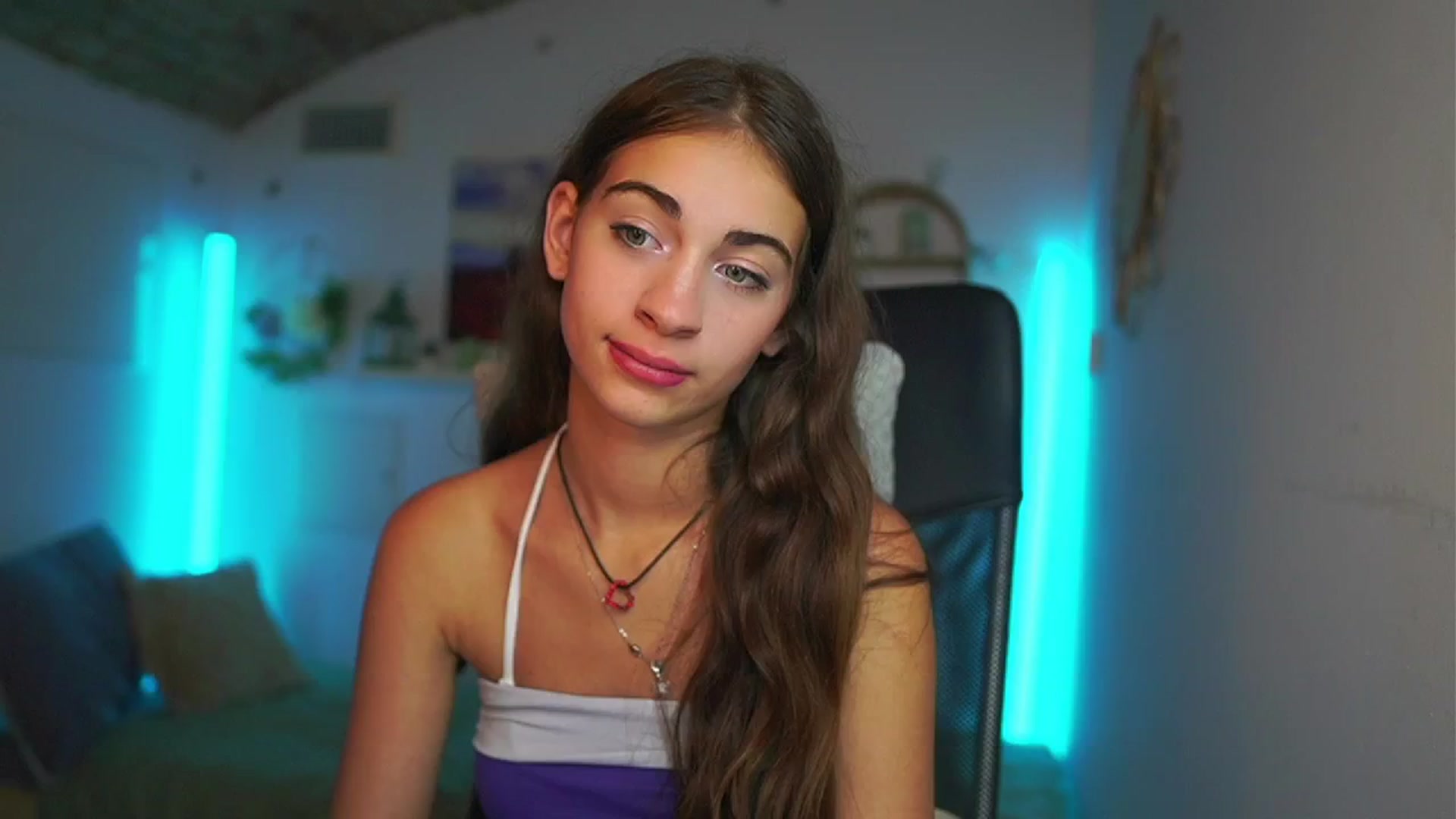 Gallery image thumbnail from Sophie__Grey's myfreecams stream on, 07/24/2025, 16:04 image 9 of 20