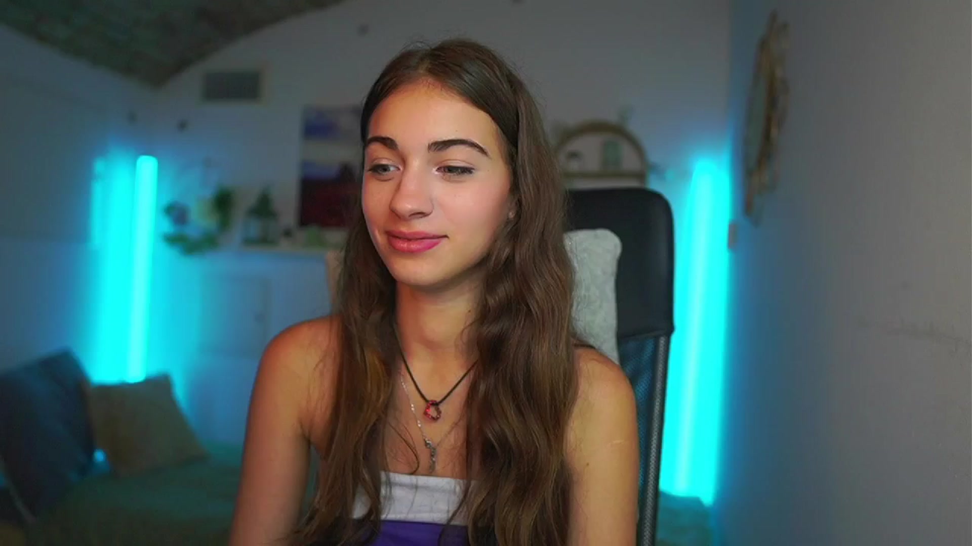 Gallery image thumbnail from Sophie__Grey's myfreecams stream on, 07/24/2025, 16:04 image 20 of 20