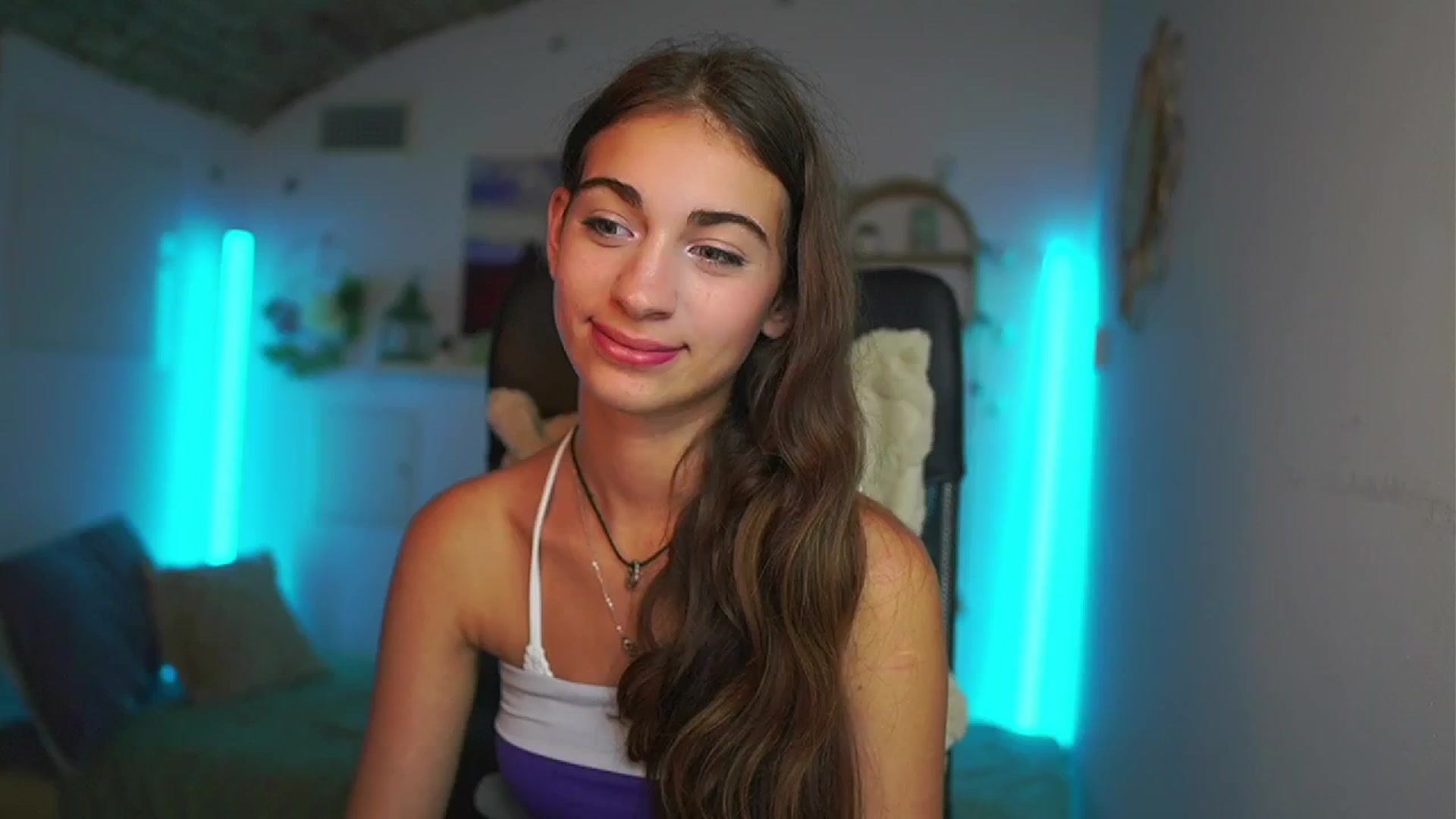 Gallery image thumbnail from Sophie__Grey's myfreecams stream on, 07/24/2025, 17:37 image 17 of 20
