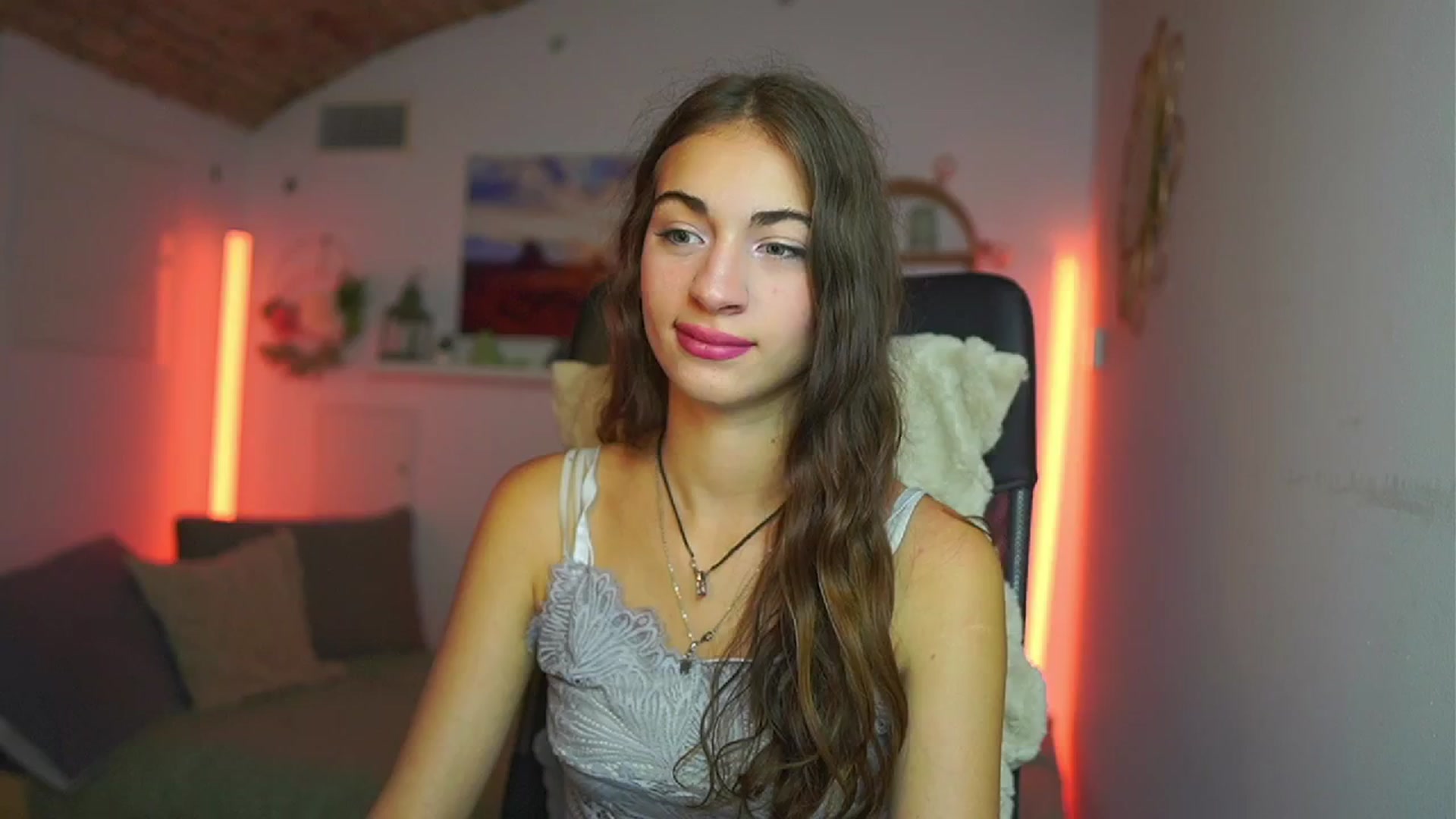 Gallery image thumbnail from Sophie__Grey's myfreecams stream on, 07/27/2025, 13:57 image 18 of 20