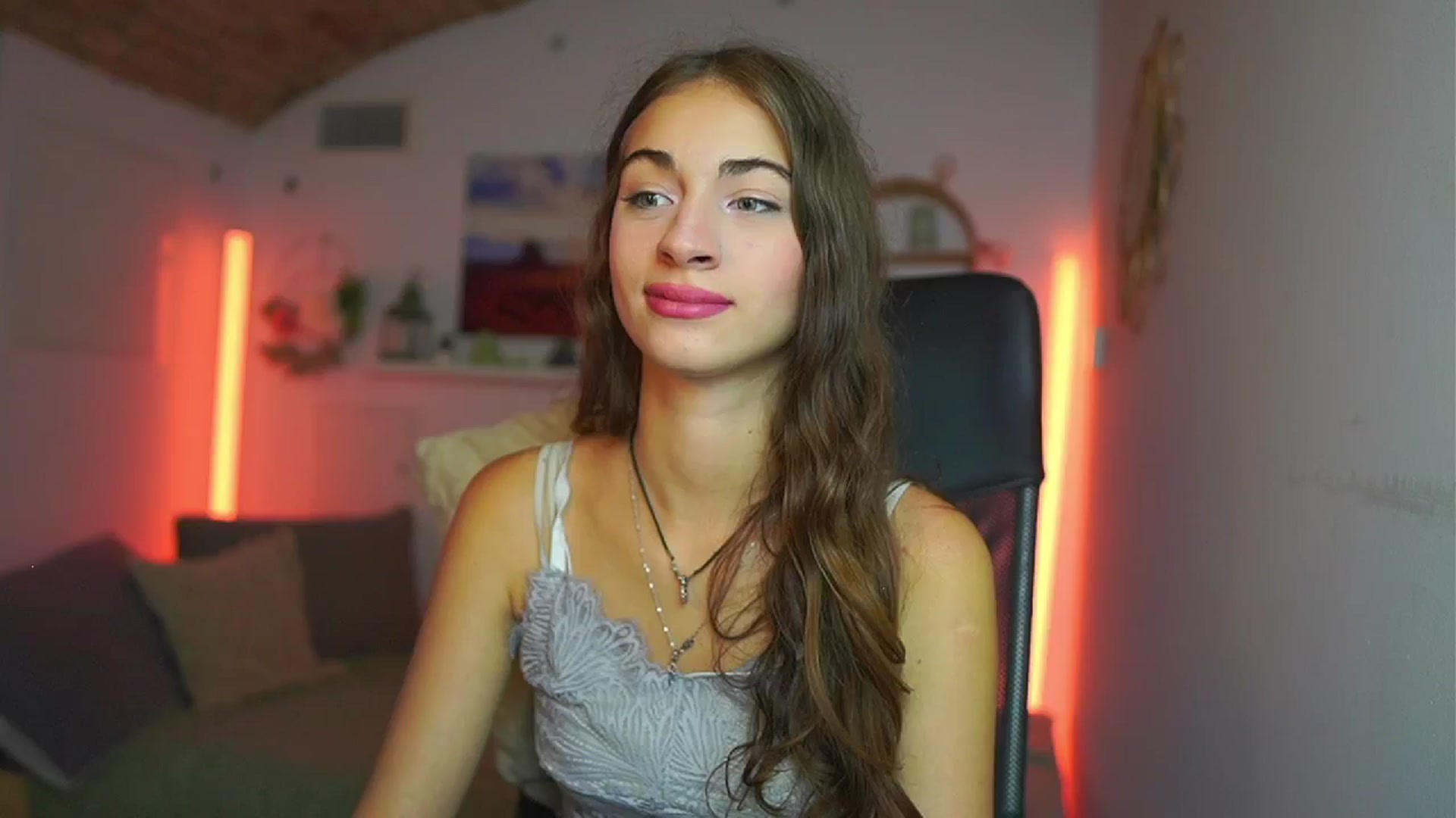 Gallery image thumbnail from Sophie__Grey's myfreecams stream on, 07/27/2025, 13:57 image 15 of 20