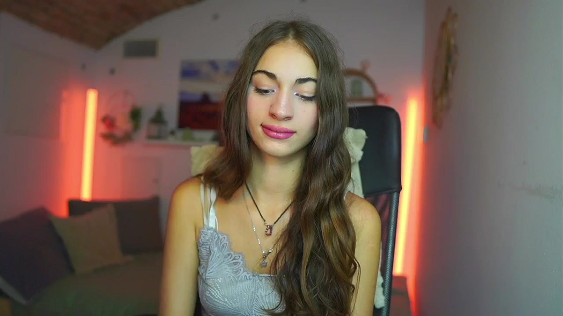 Gallery image thumbnail from Sophie__Grey's myfreecams stream on, 07/27/2025, 13:57 image 11 of 20