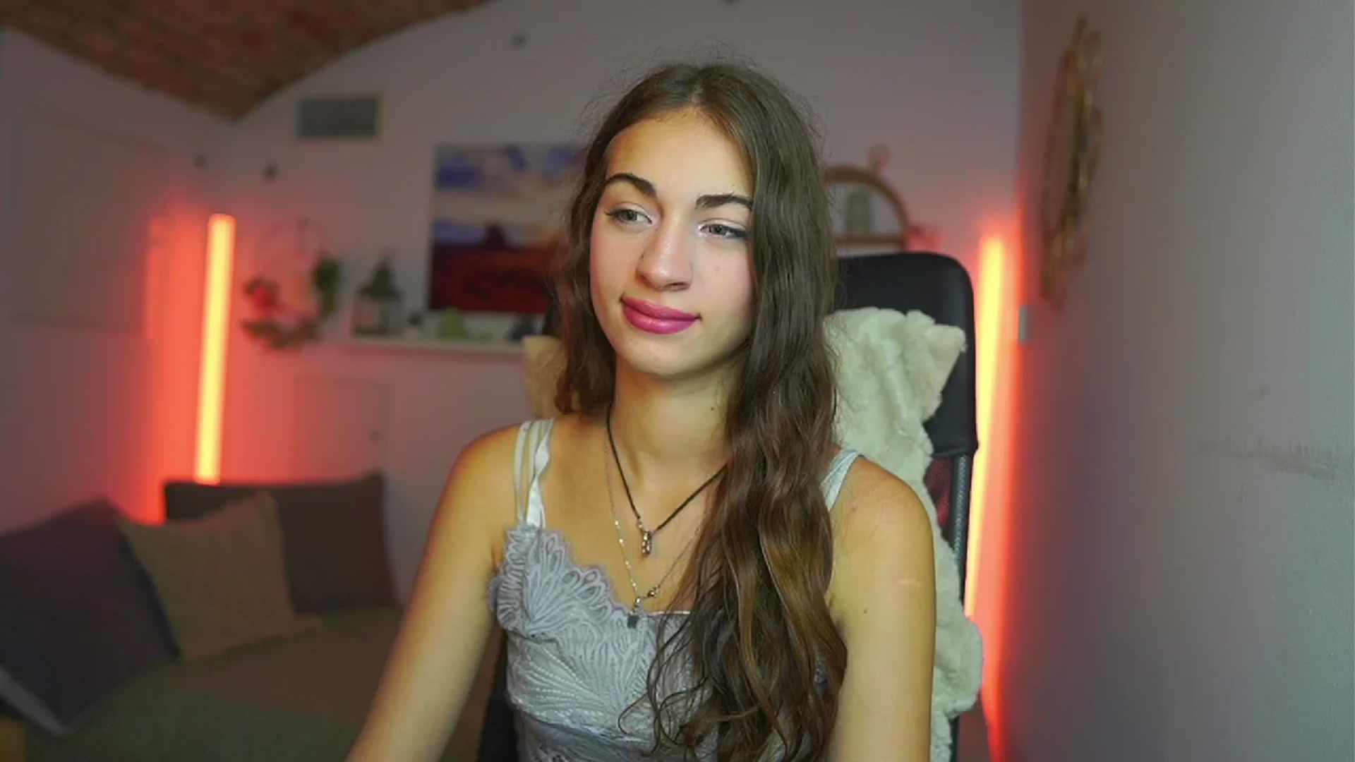 Gallery image thumbnail from Sophie__Grey's myfreecams stream on, 07/27/2025, 13:57 image 19 of 20