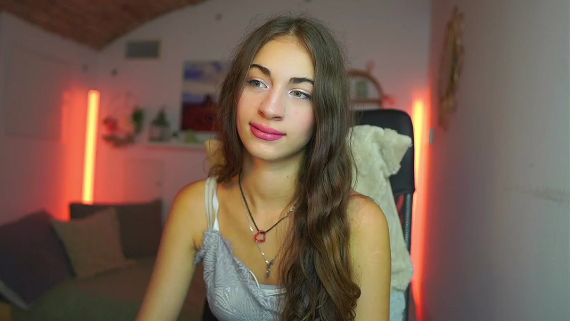 Gallery image thumbnail from Sophie__Grey's myfreecams stream on, 07/27/2025, 15:30 image 2 of 20