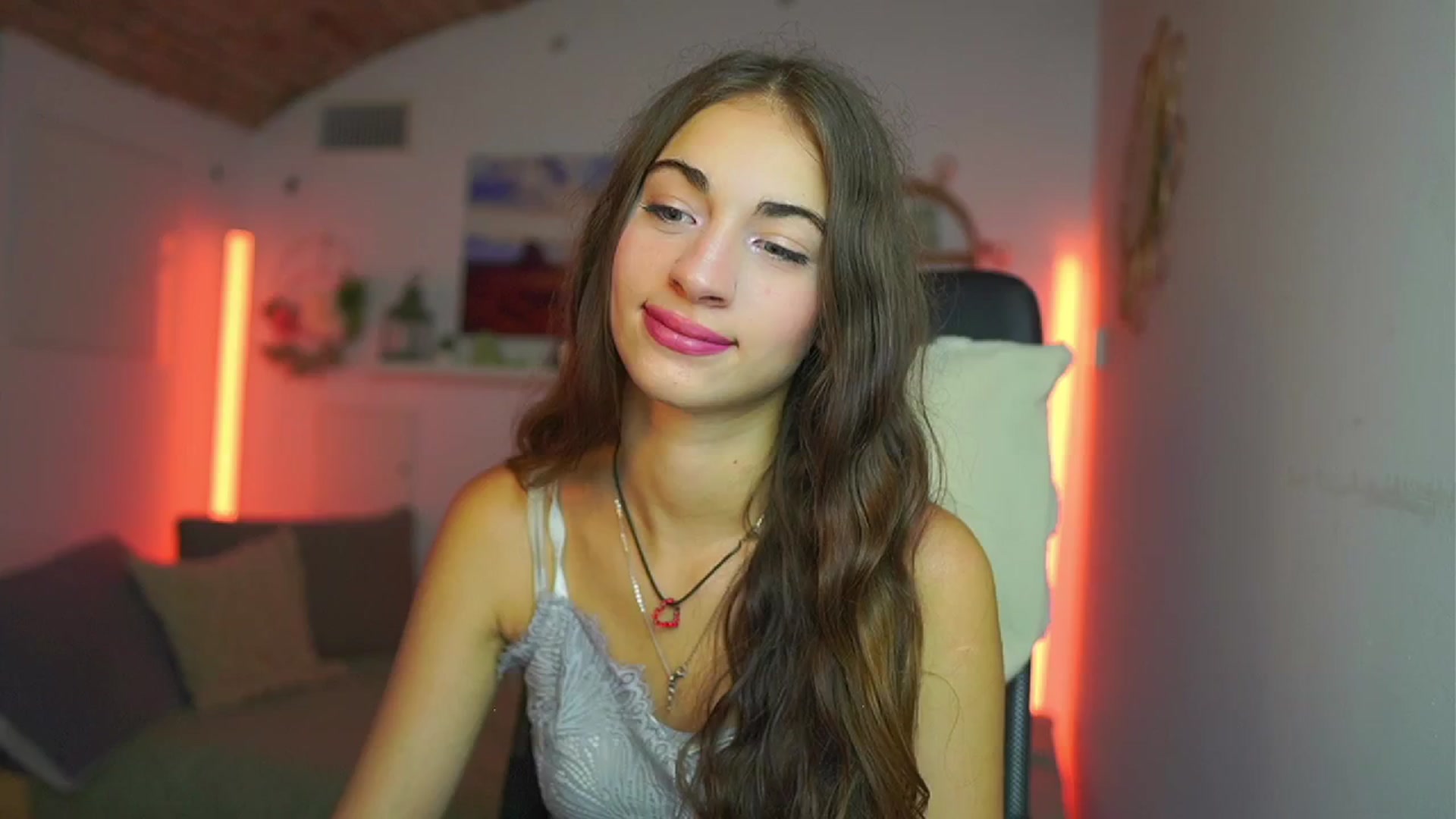 Gallery image thumbnail from Sophie__Grey's myfreecams stream on, 07/27/2025, 15:30 image 4 of 20