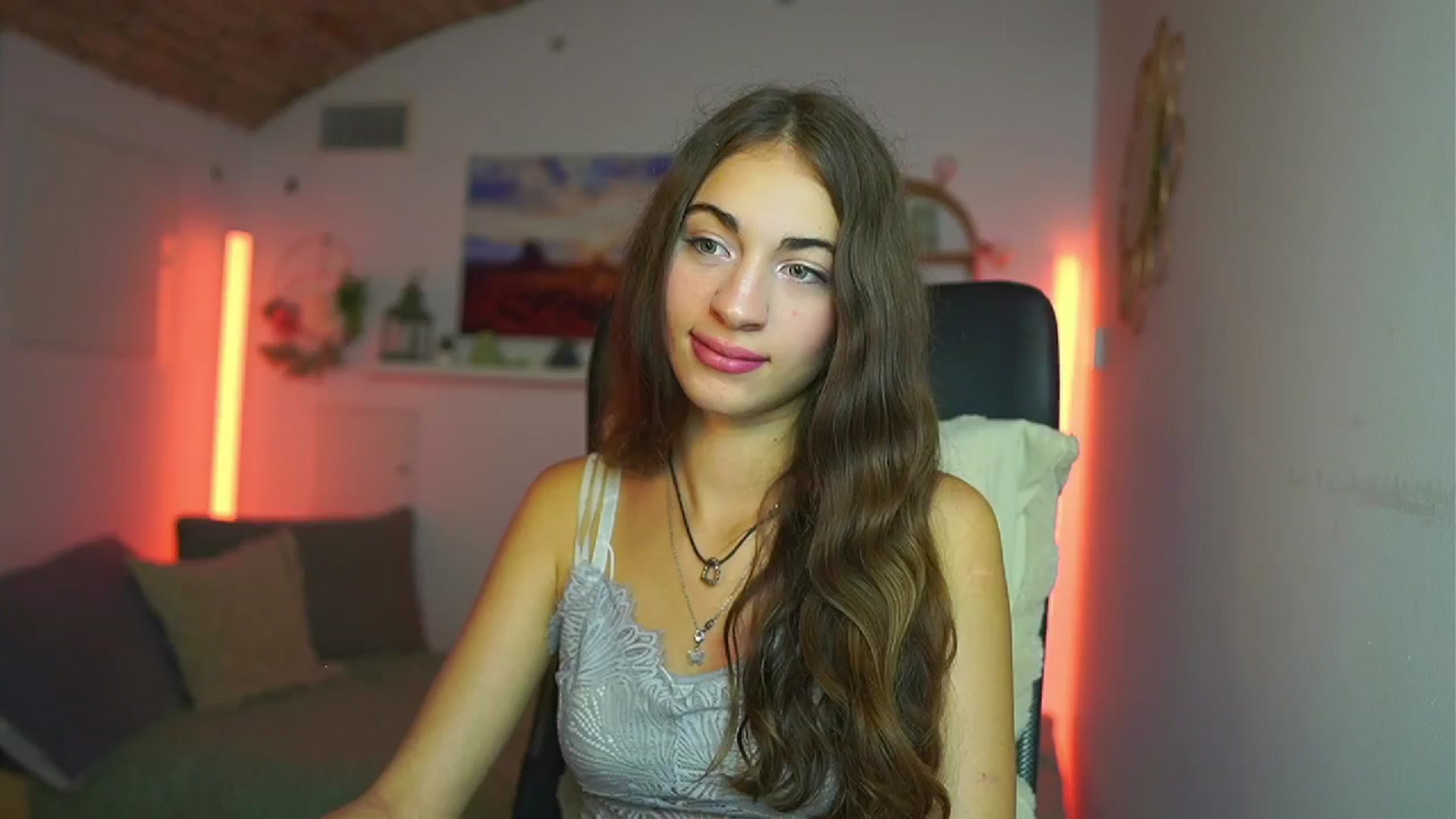 Gallery image thumbnail from Sophie__Grey's myfreecams stream on, 07/27/2025, 16:31 image 17 of 20