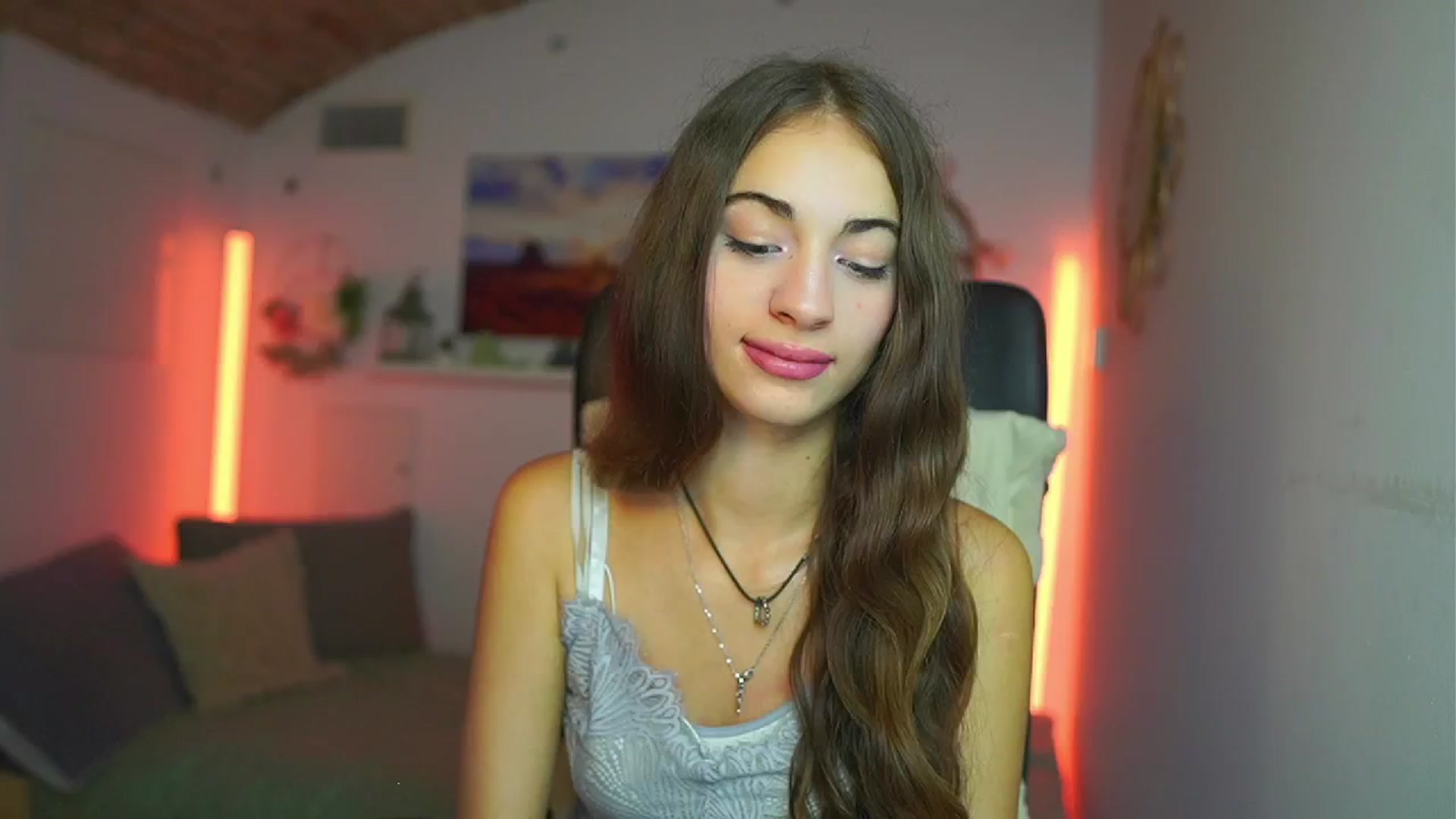 Gallery image thumbnail from Sophie__Grey's myfreecams stream on, 07/27/2025, 16:31 image 19 of 20