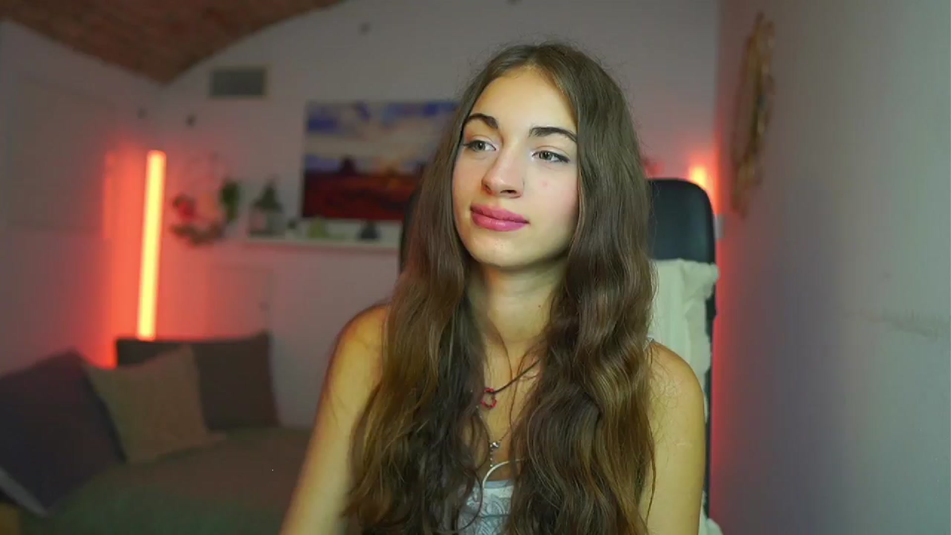 Gallery image thumbnail from Sophie__Grey's myfreecams stream on, 07/27/2025, 16:31 image 4 of 20