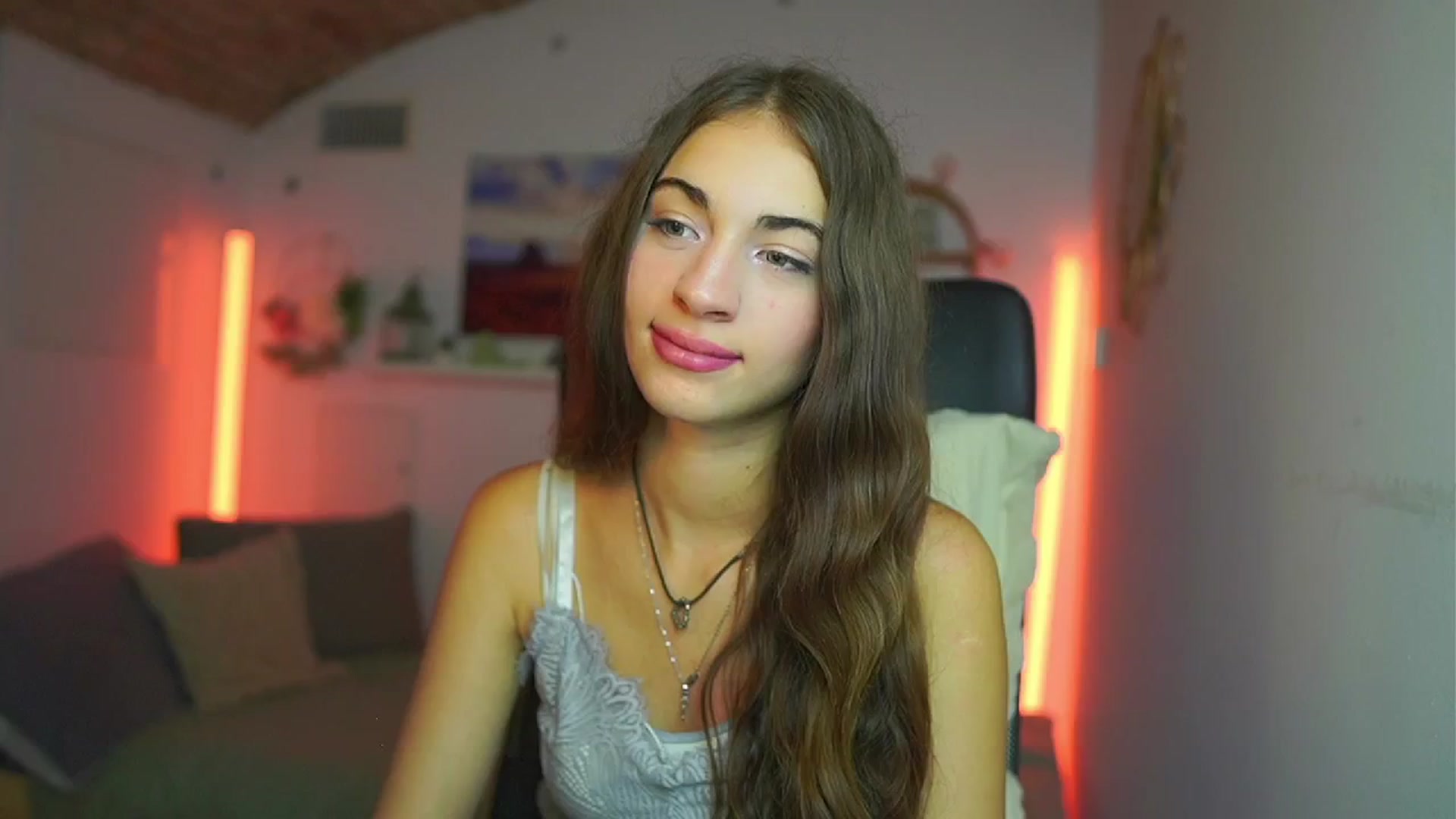 Gallery image thumbnail from Sophie__Grey's myfreecams stream on, 07/27/2025, 16:31 image 16 of 20