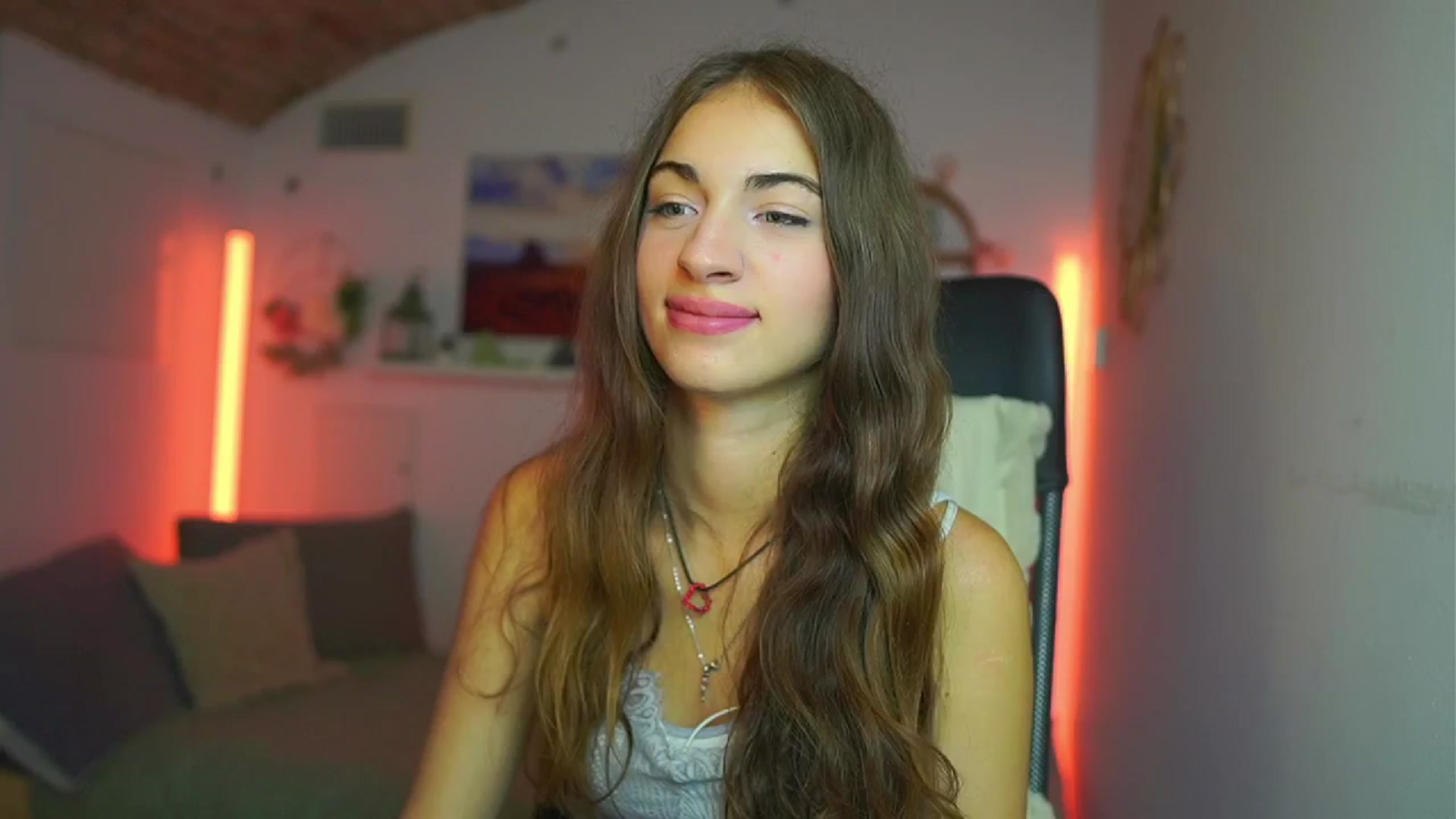 Gallery image thumbnail from Sophie__Grey's myfreecams stream on, 07/27/2025, 16:31 image 7 of 20