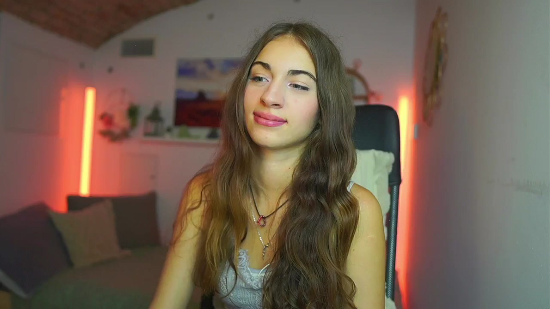 Gallery image thumbnail from Sophie__Grey's myfreecams stream on, 07/27/2025, 16:31 image 6 of 20