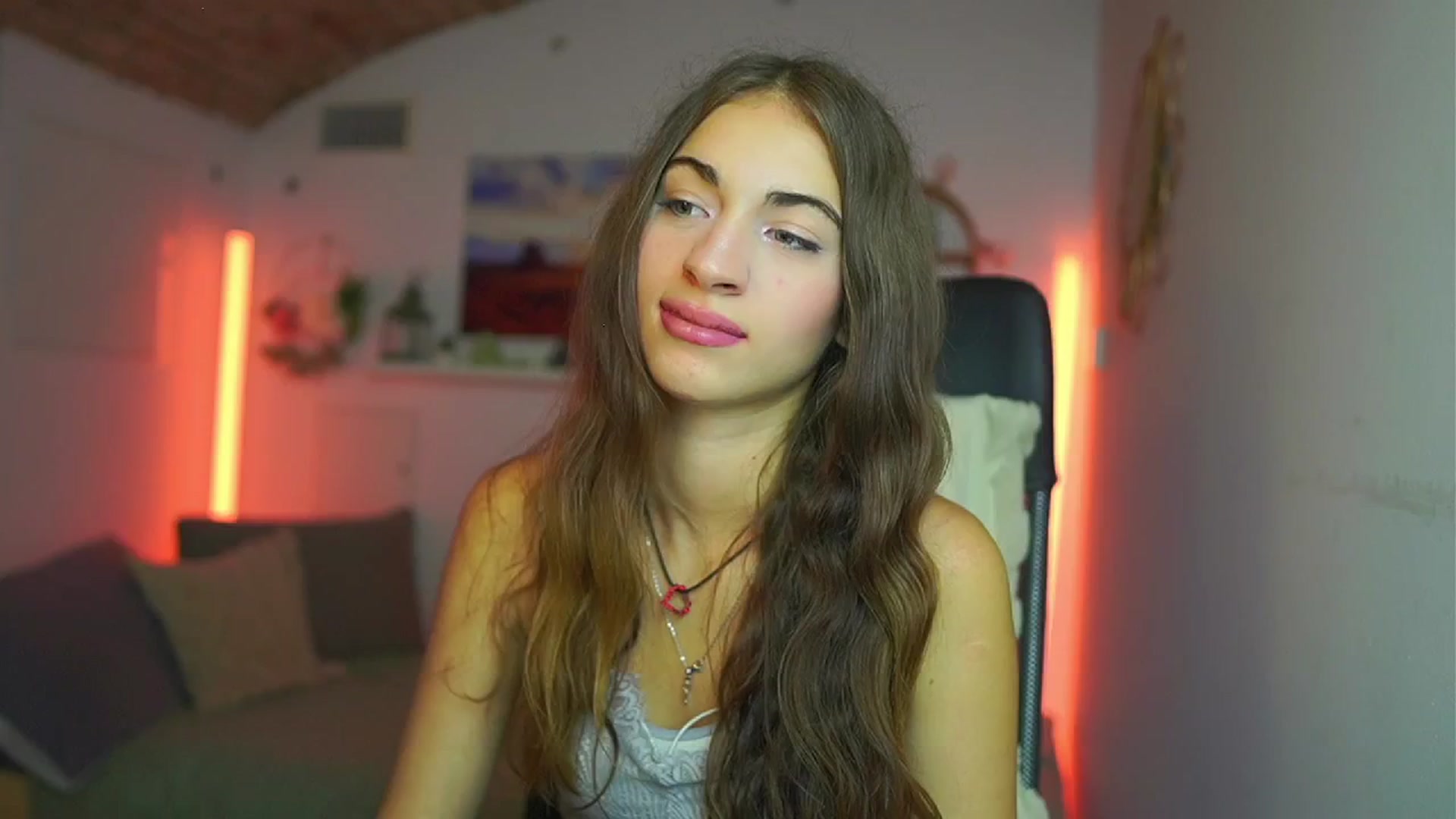 Gallery image thumbnail from Sophie__Grey's myfreecams stream on, 07/27/2025, 16:31 image 8 of 20