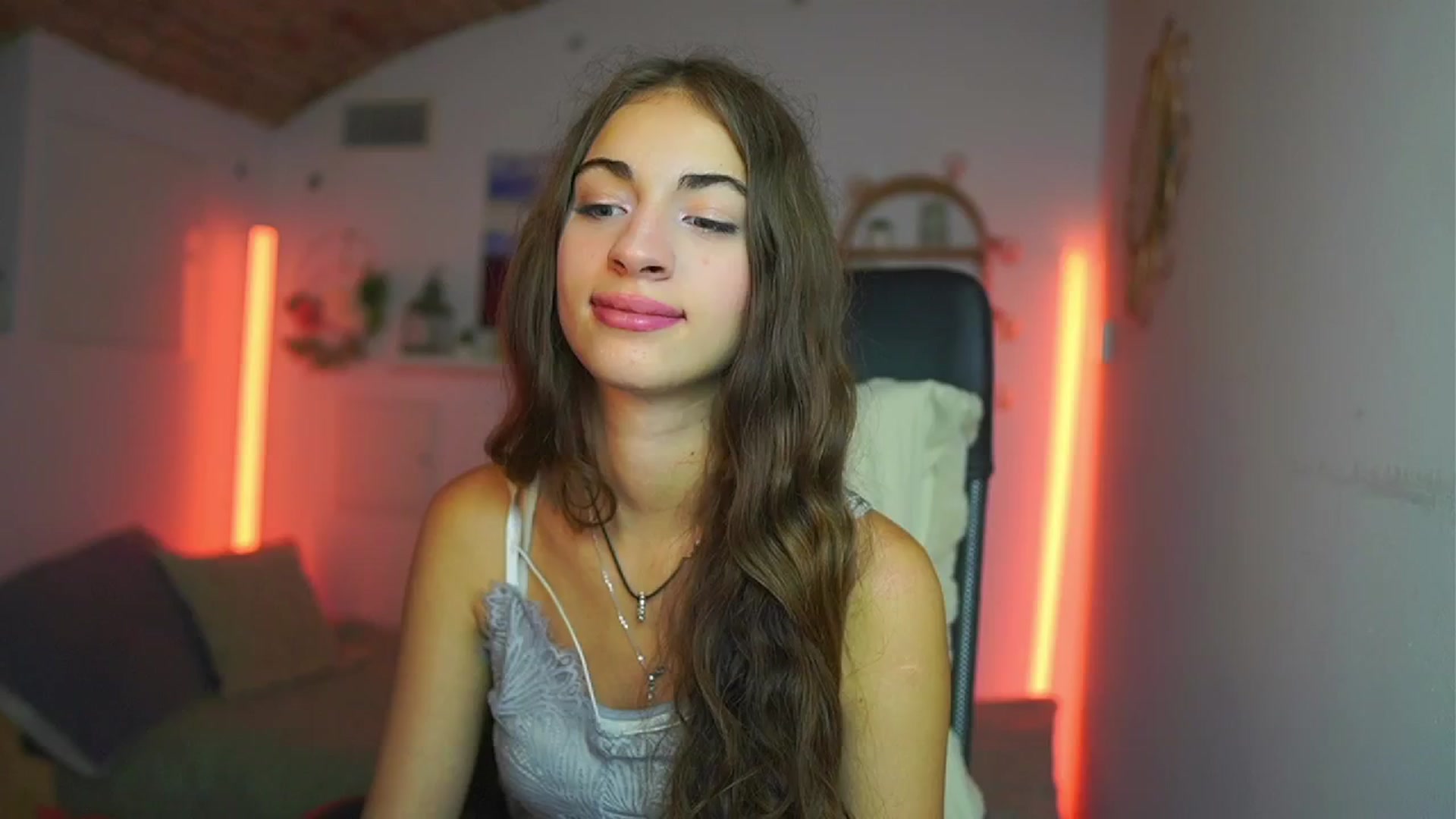 Gallery image thumbnail from Sophie__Grey's myfreecams stream on, 07/27/2025, 17:22 image 8 of 20