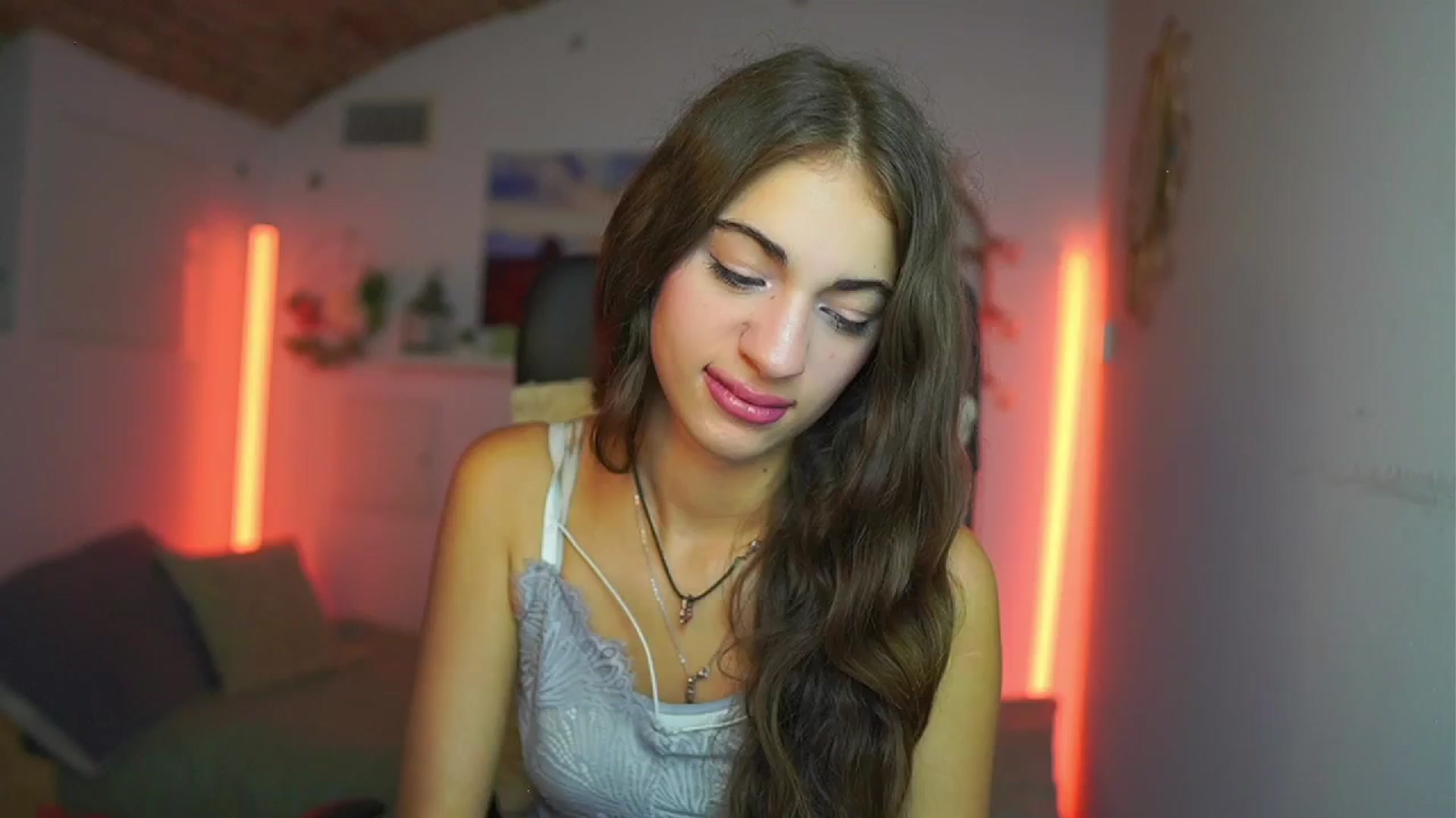 Gallery image thumbnail from Sophie__Grey's myfreecams stream on, 07/27/2025, 17:22 image 5 of 20