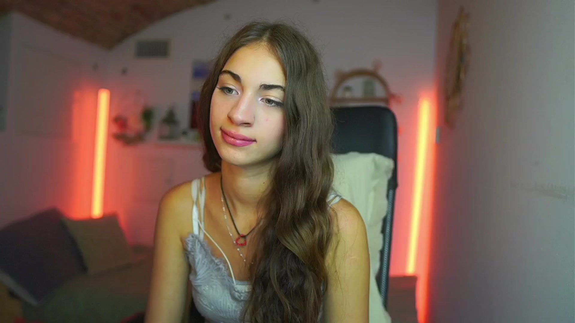Gallery image thumbnail from Sophie__Grey's myfreecams stream on, 07/27/2025, 17:22 image 13 of 20