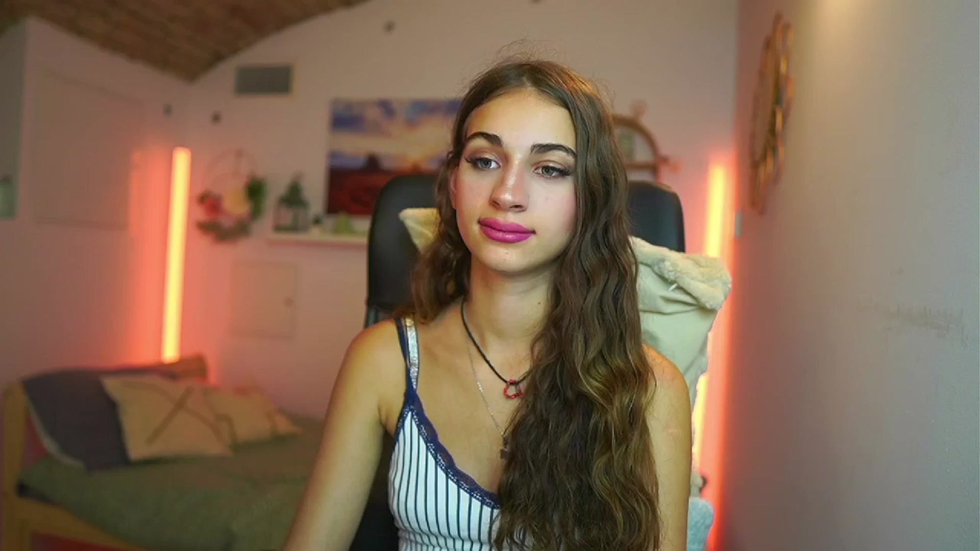 Gallery image thumbnail from Sophie__Grey's myfreecams stream on, 07/31/2025, 17:47 image 2 of 20