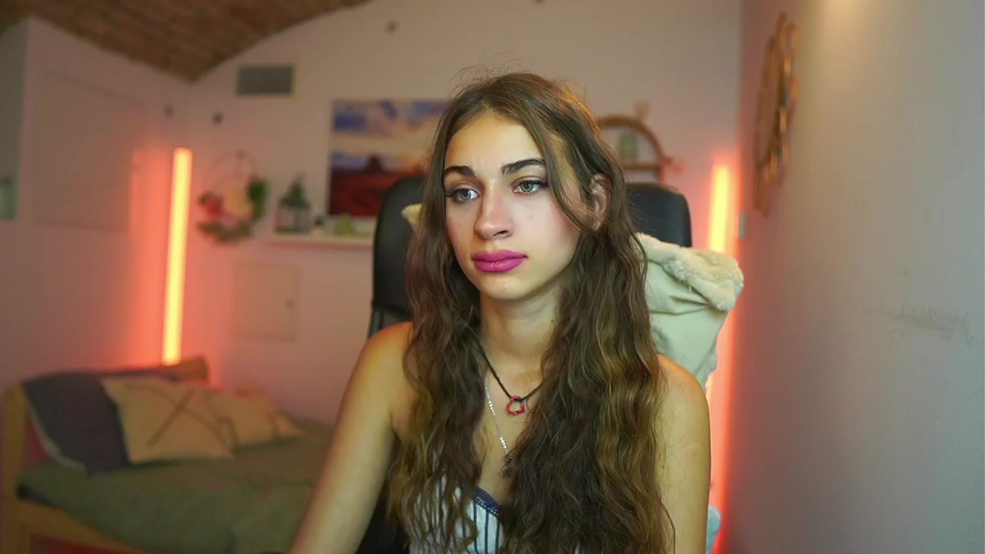Gallery image thumbnail from Sophie__Grey's myfreecams stream on, 07/31/2025, 17:47 image 12 of 20