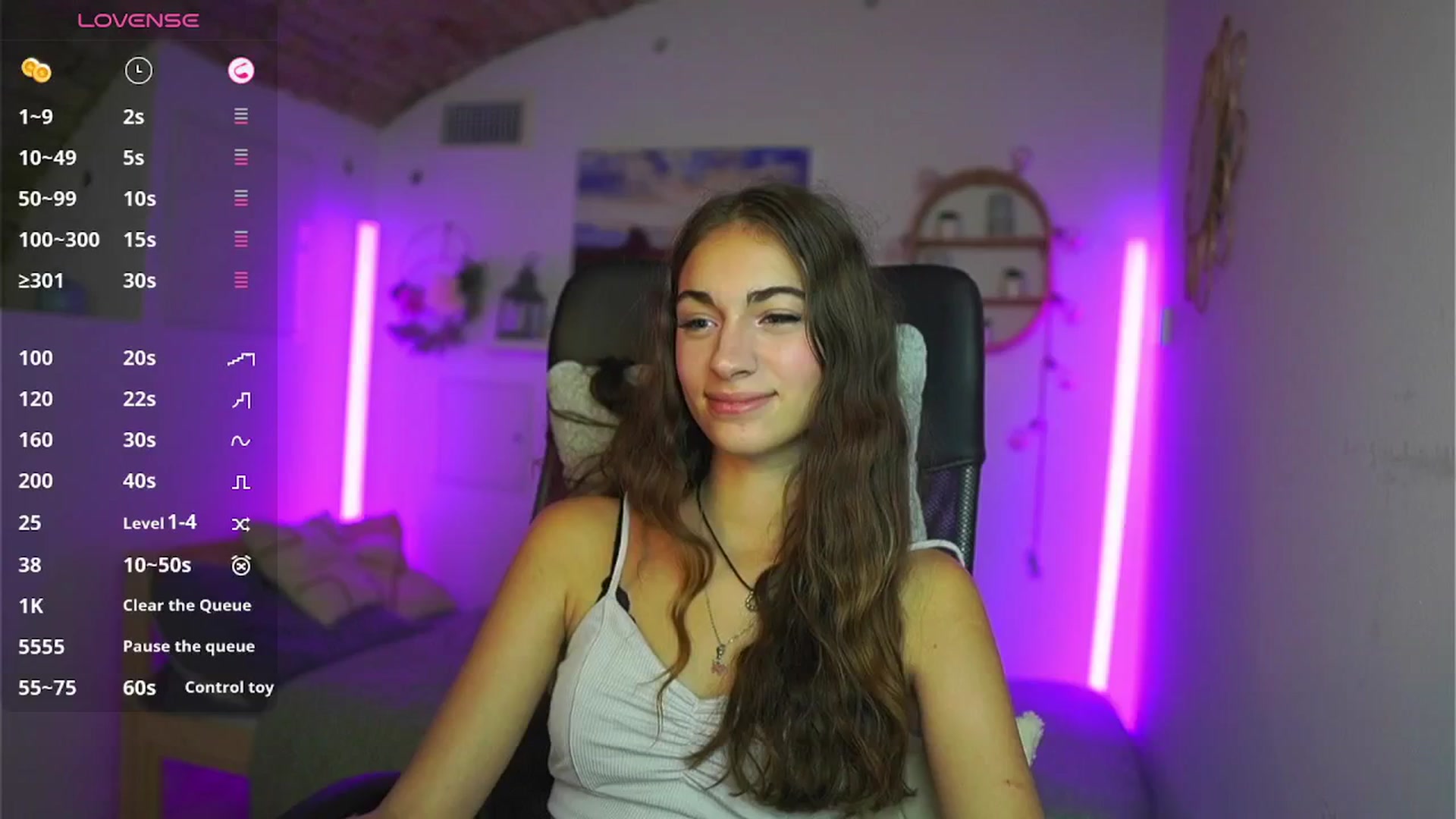 Gallery image thumbnail from Sophie__Grey's myfreecams stream on, 08/03/2025, 17:33 image 10 of 20