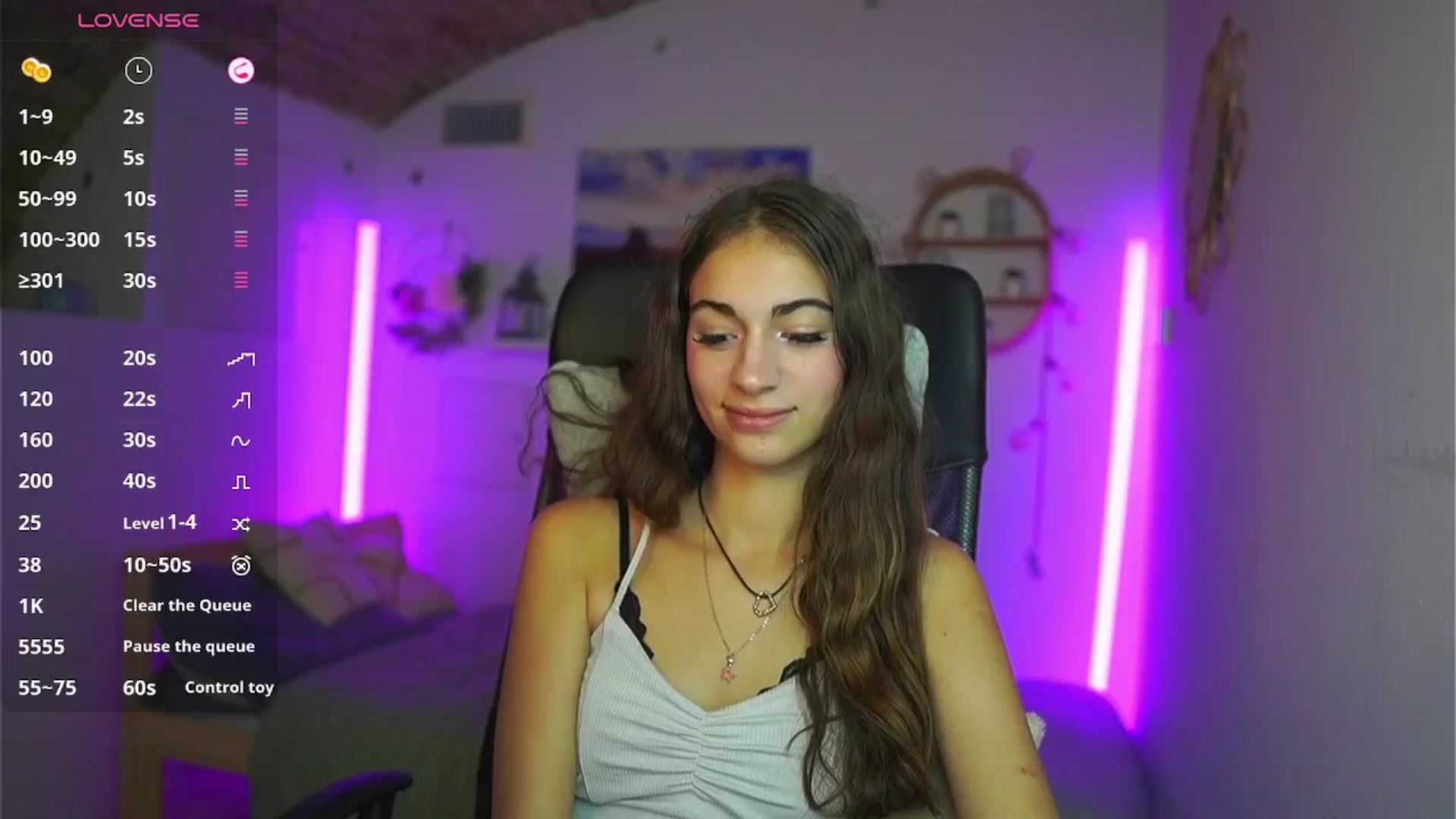 Gallery image thumbnail from Sophie__Grey's myfreecams stream on, 08/03/2025, 17:33 image 9 of 20
