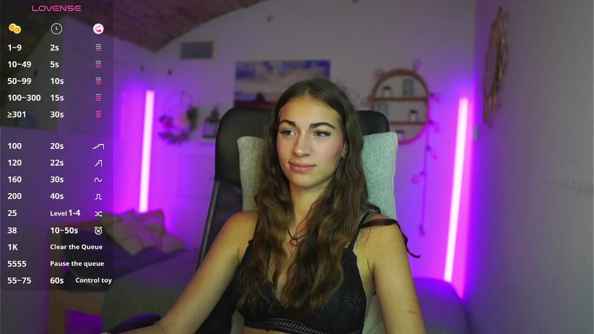 Gallery image thumbnail from Sophie__Grey's myfreecams stream on, 08/03/2025, 17:33 image 6 of 20