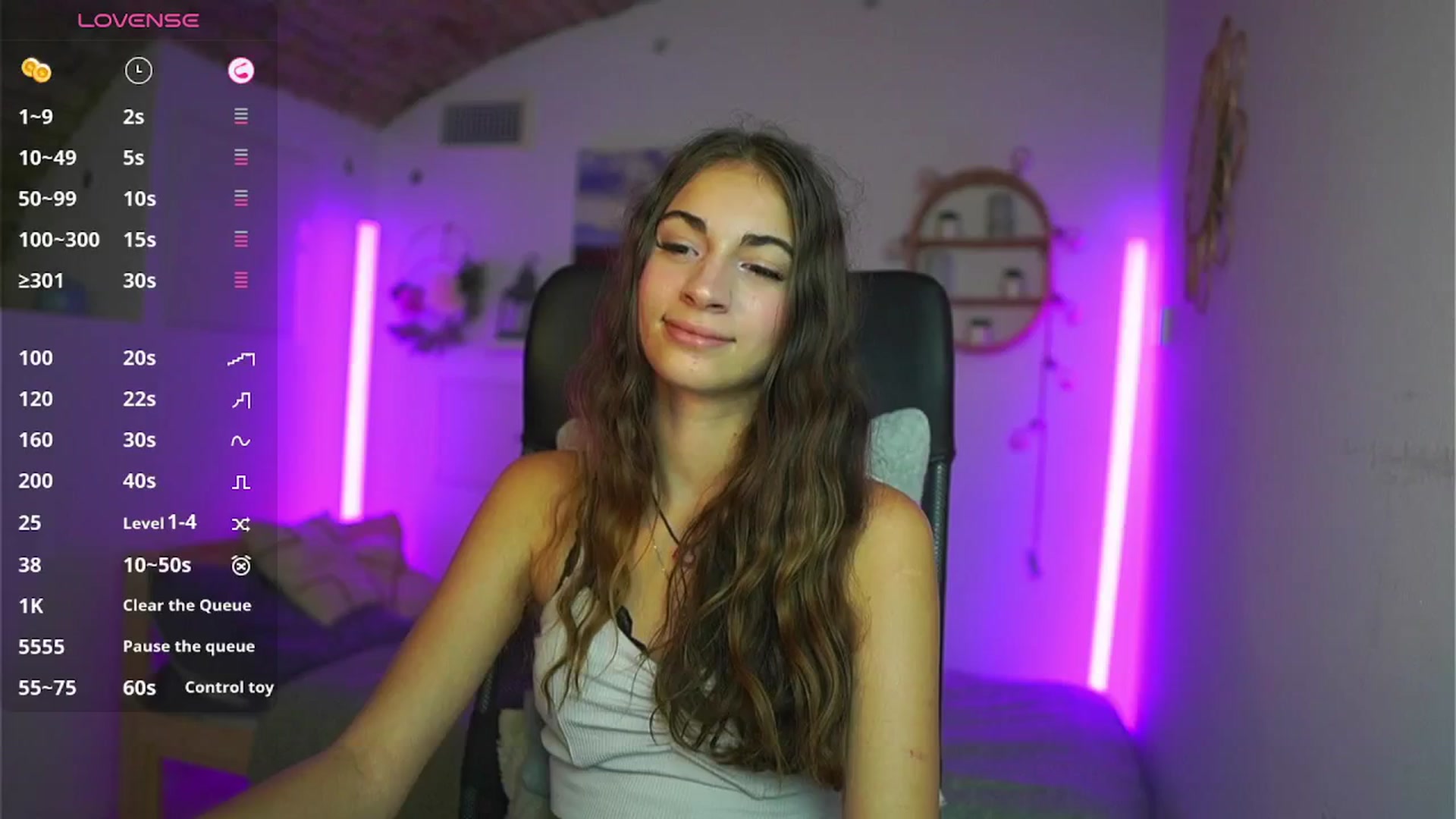 Gallery image thumbnail from Sophie__Grey's myfreecams stream on, 08/03/2025, 18:11 image 9 of 20