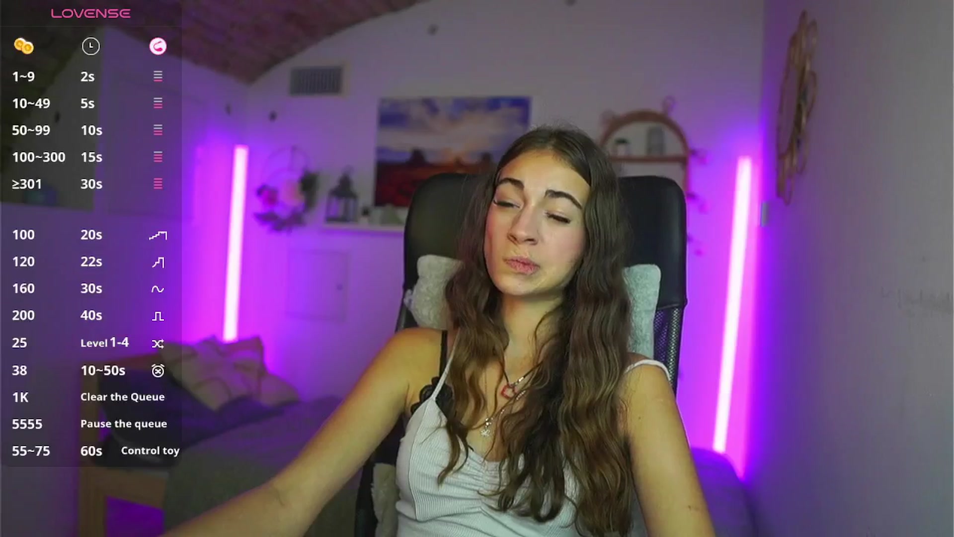 Gallery image thumbnail from Sophie__Grey's myfreecams stream on, 08/03/2025, 21:04 image 17 of 20