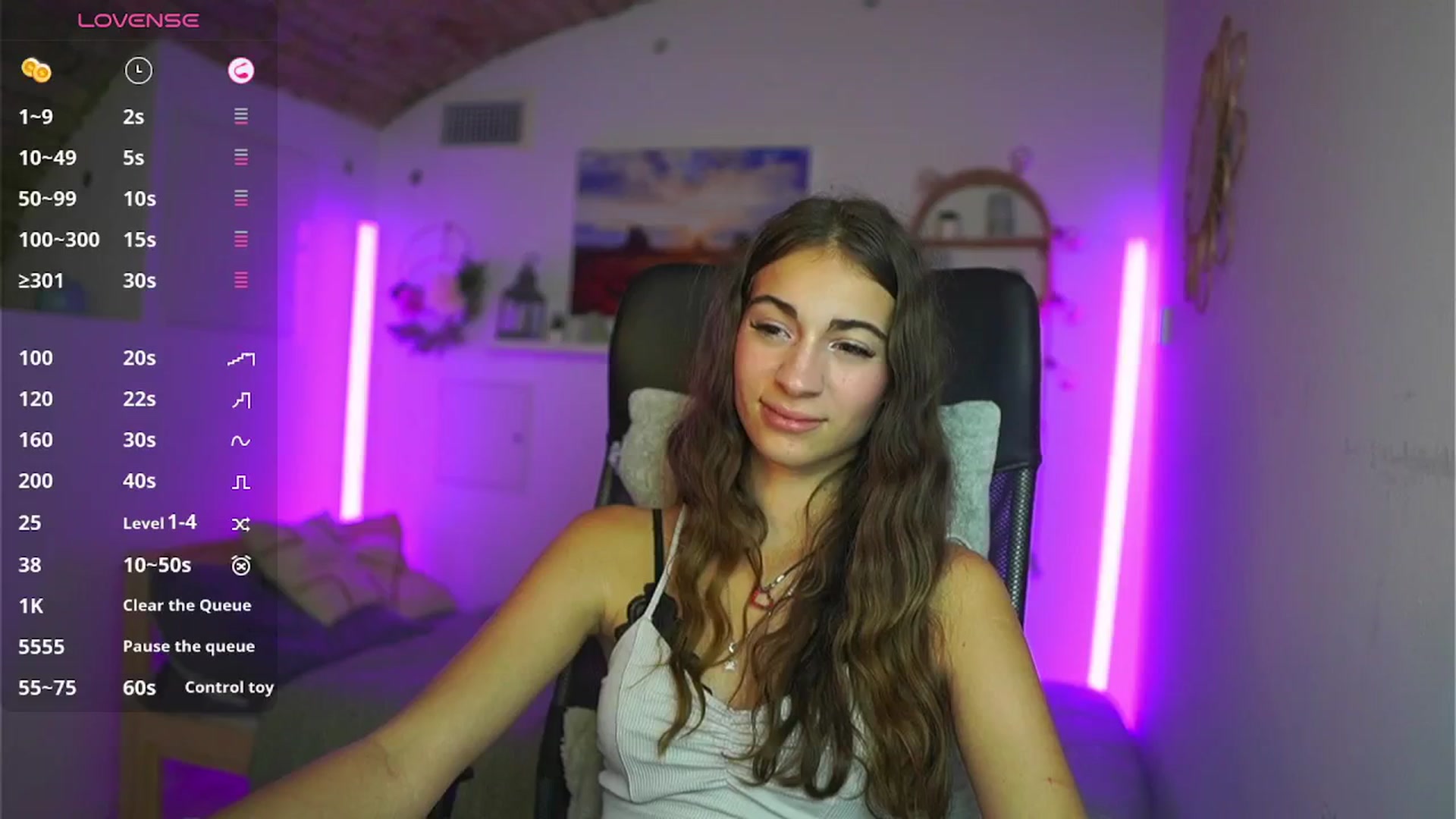 Gallery image thumbnail from Sophie__Grey's myfreecams stream on, 08/03/2025, 21:04 image 18 of 20