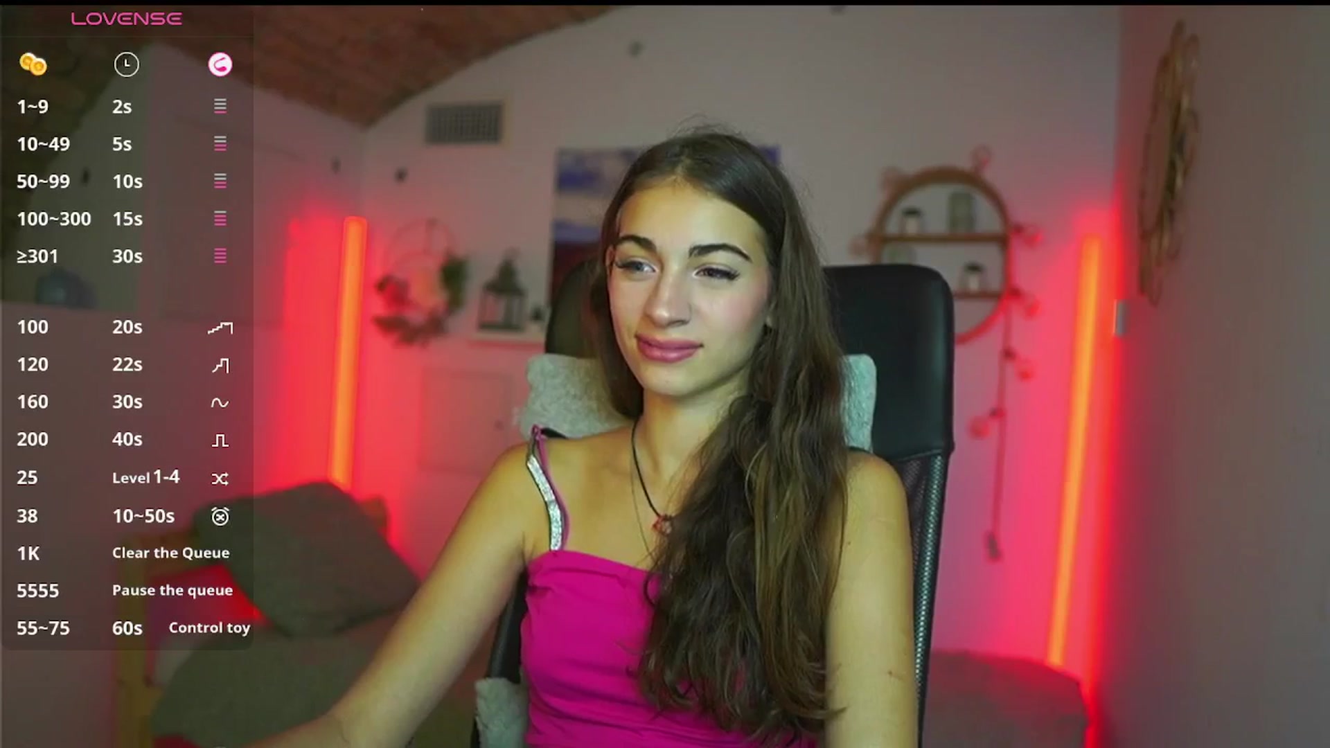 Gallery image thumbnail from Sophie__Grey's myfreecams stream on, 08/06/2025, 14:20 image 4 of 20