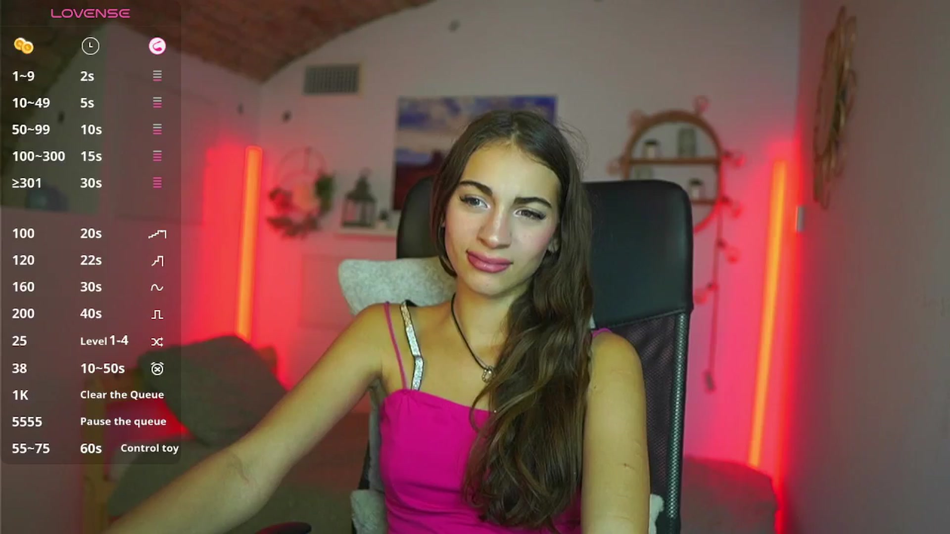 Gallery image thumbnail from Sophie__Grey's myfreecams stream on, 08/06/2025, 15:08 image 8 of 20