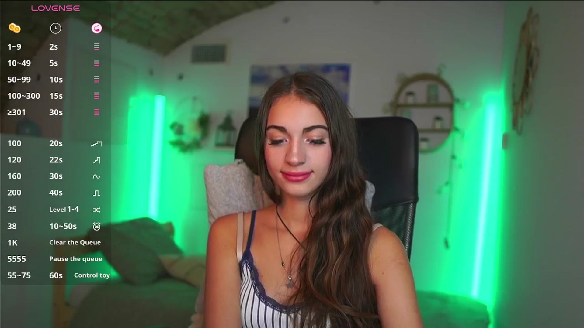 Gallery image thumbnail from Sophie__Grey's myfreecams stream on, 08/07/2025, 14:33 image 18 of 20