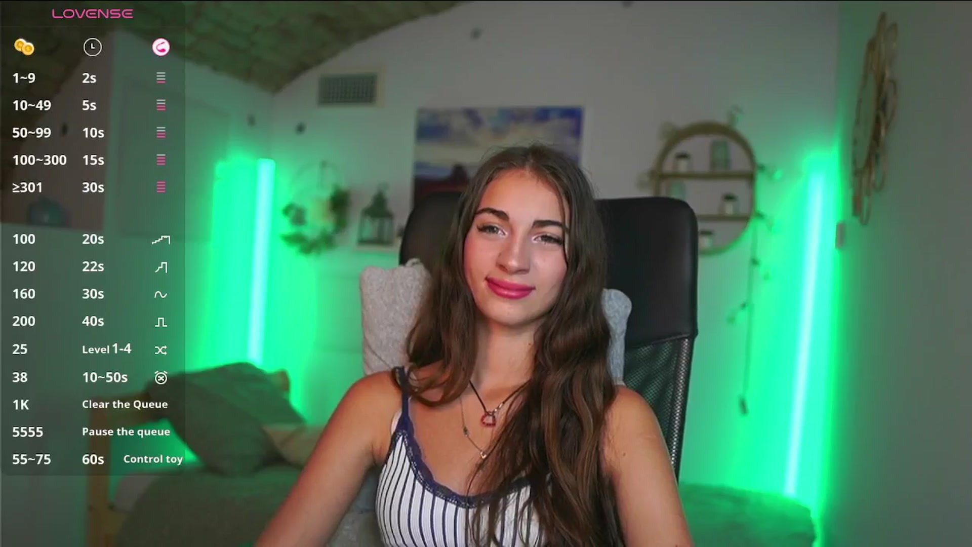 Gallery image thumbnail from Sophie__Grey's myfreecams stream on, 08/07/2025, 14:33 image 13 of 20