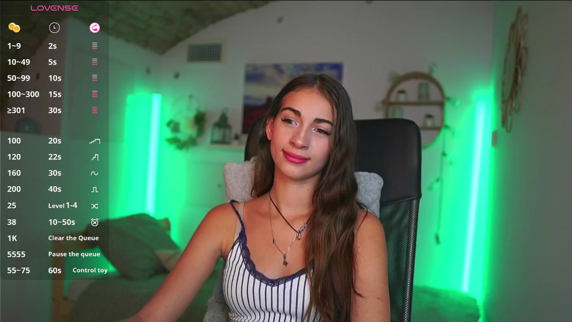 Gallery image thumbnail from Sophie__Grey's myfreecams stream on, 08/07/2025, 14:33 image 5 of 20