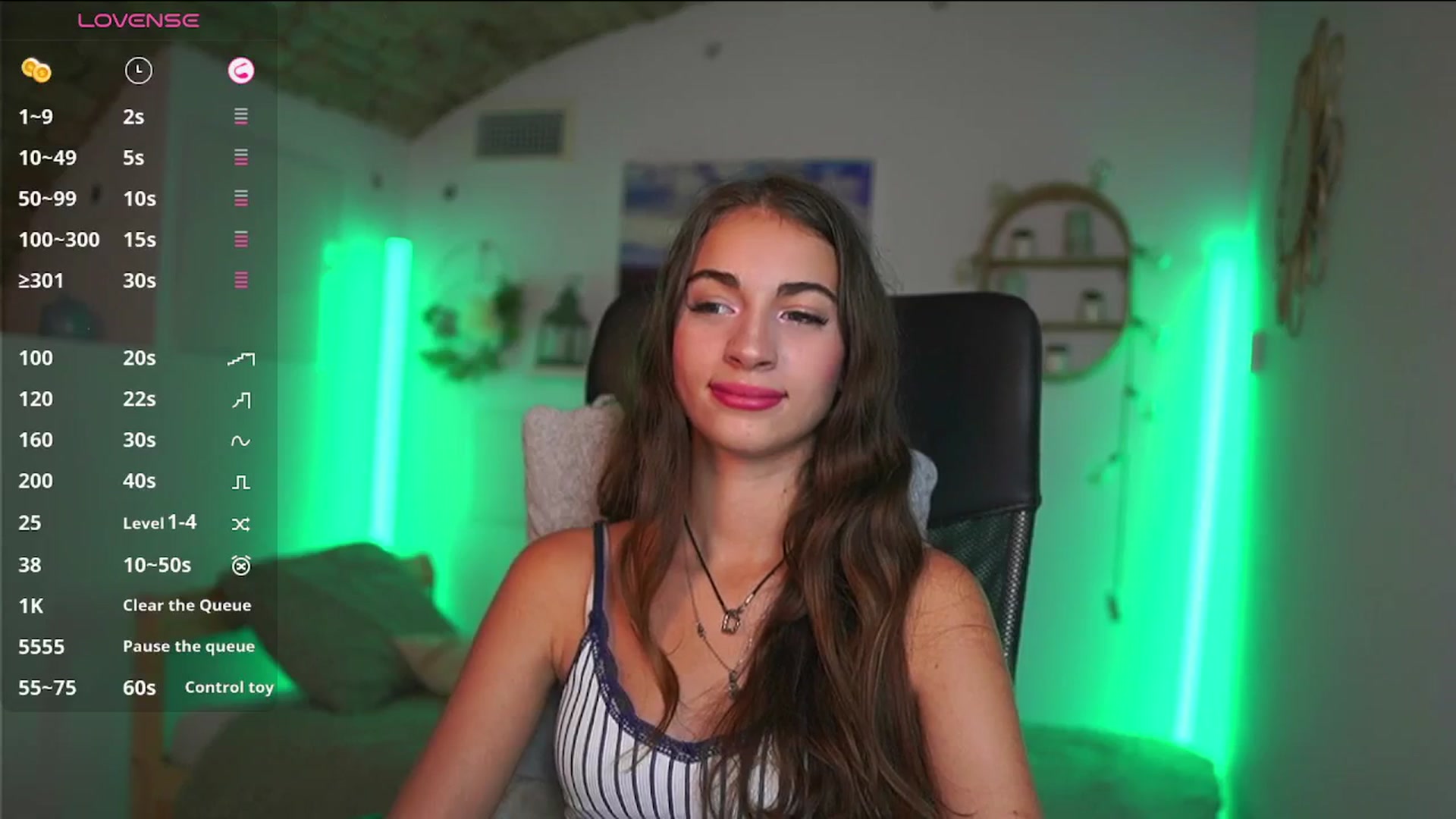 Gallery image thumbnail from Sophie__Grey's myfreecams stream on, 08/07/2025, 14:33 image 14 of 20