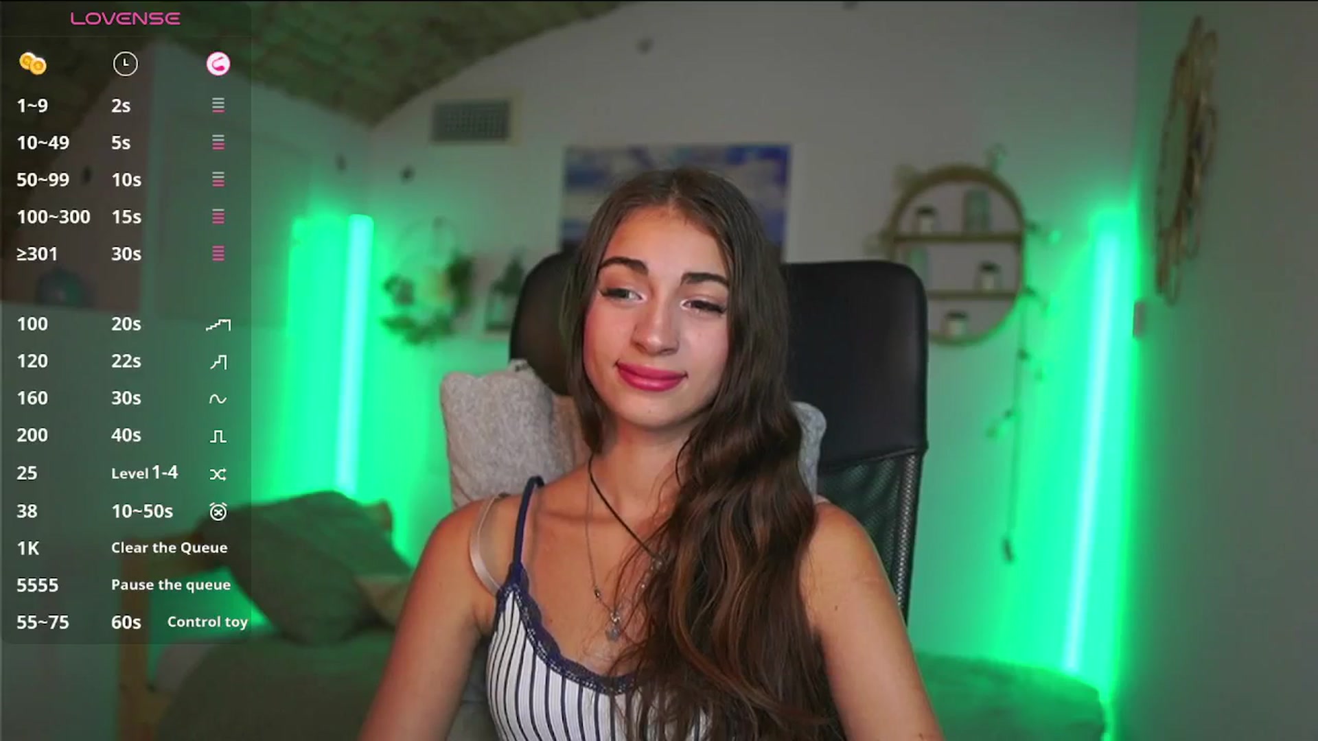 Gallery image thumbnail from Sophie__Grey's myfreecams stream on, 08/07/2025, 14:33 image 19 of 20