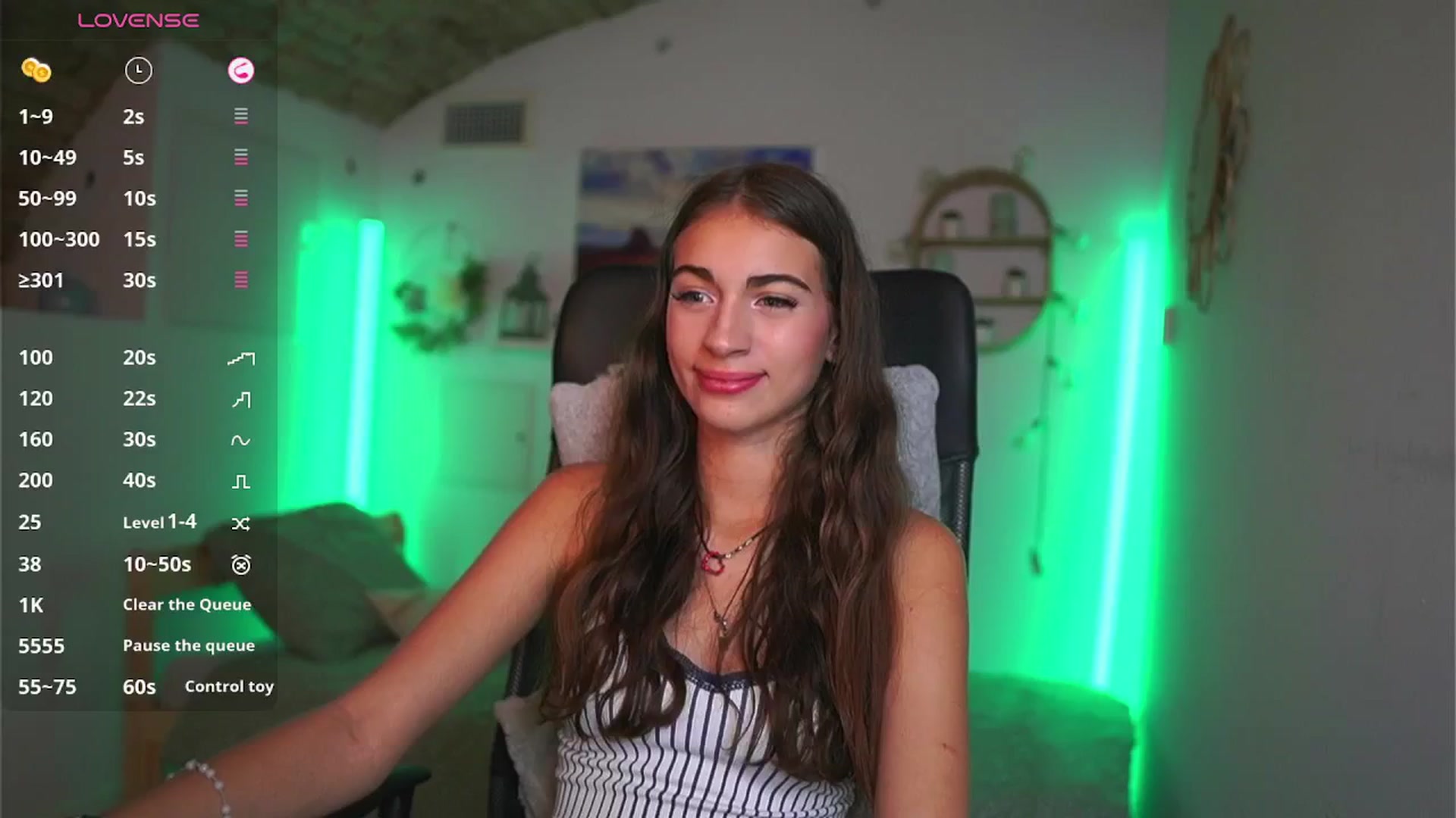 Gallery image thumbnail from Sophie__Grey's myfreecams stream on, 08/07/2025, 17:51 image 12 of 20