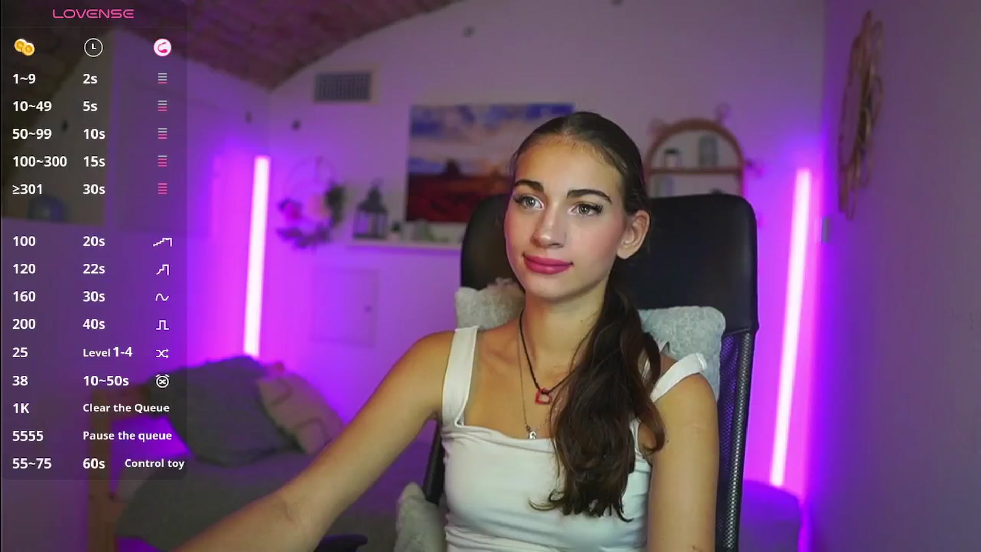 Gallery image thumbnail from Sophie__Grey's myfreecams stream on, 08/08/2025, 14:00 image 4 of 20