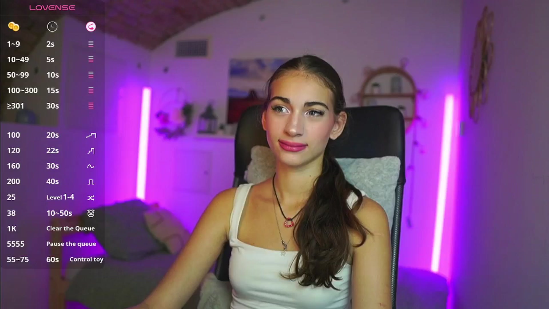 Gallery image thumbnail from Sophie__Grey's myfreecams stream on, 08/08/2025, 14:00 image 1 of 20