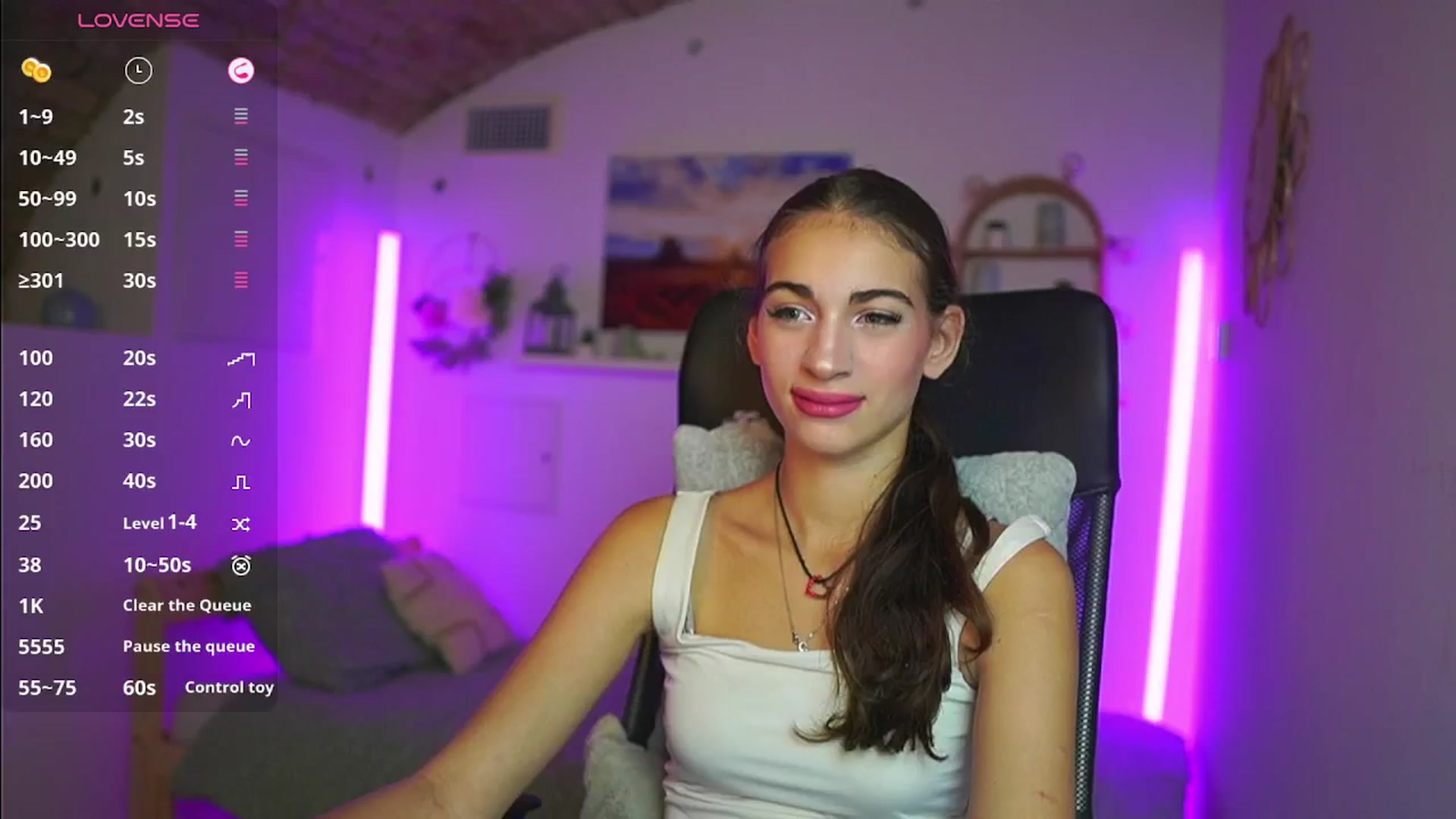 Gallery image thumbnail from Sophie__Grey's myfreecams stream on, 08/08/2025, 14:00 image 6 of 20