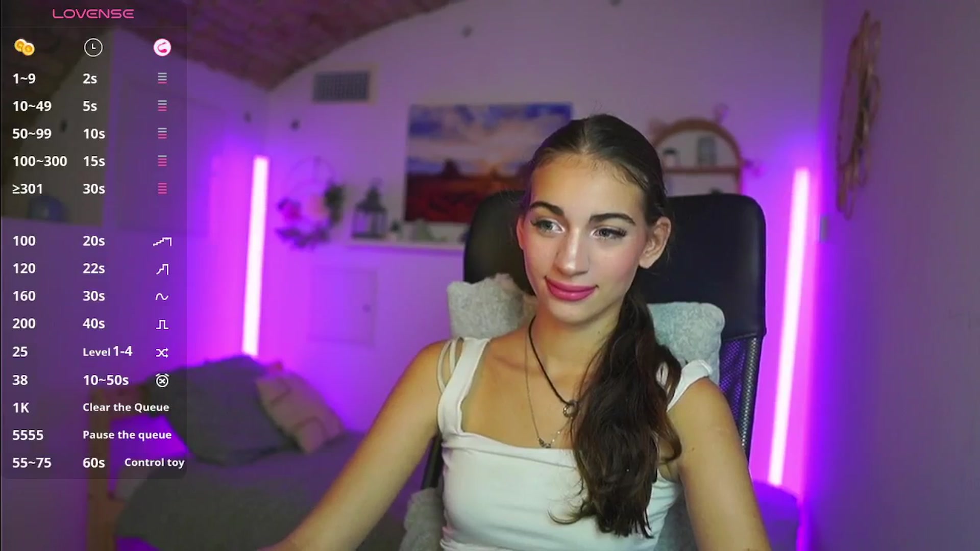 Gallery image thumbnail from Sophie__Grey's myfreecams stream on, 08/08/2025, 14:00 image 12 of 20
