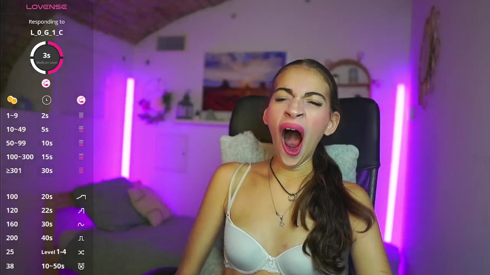 Gallery image thumbnail from Sophie__Grey's myfreecams stream on, 08/08/2025, 14:00 image 16 of 20