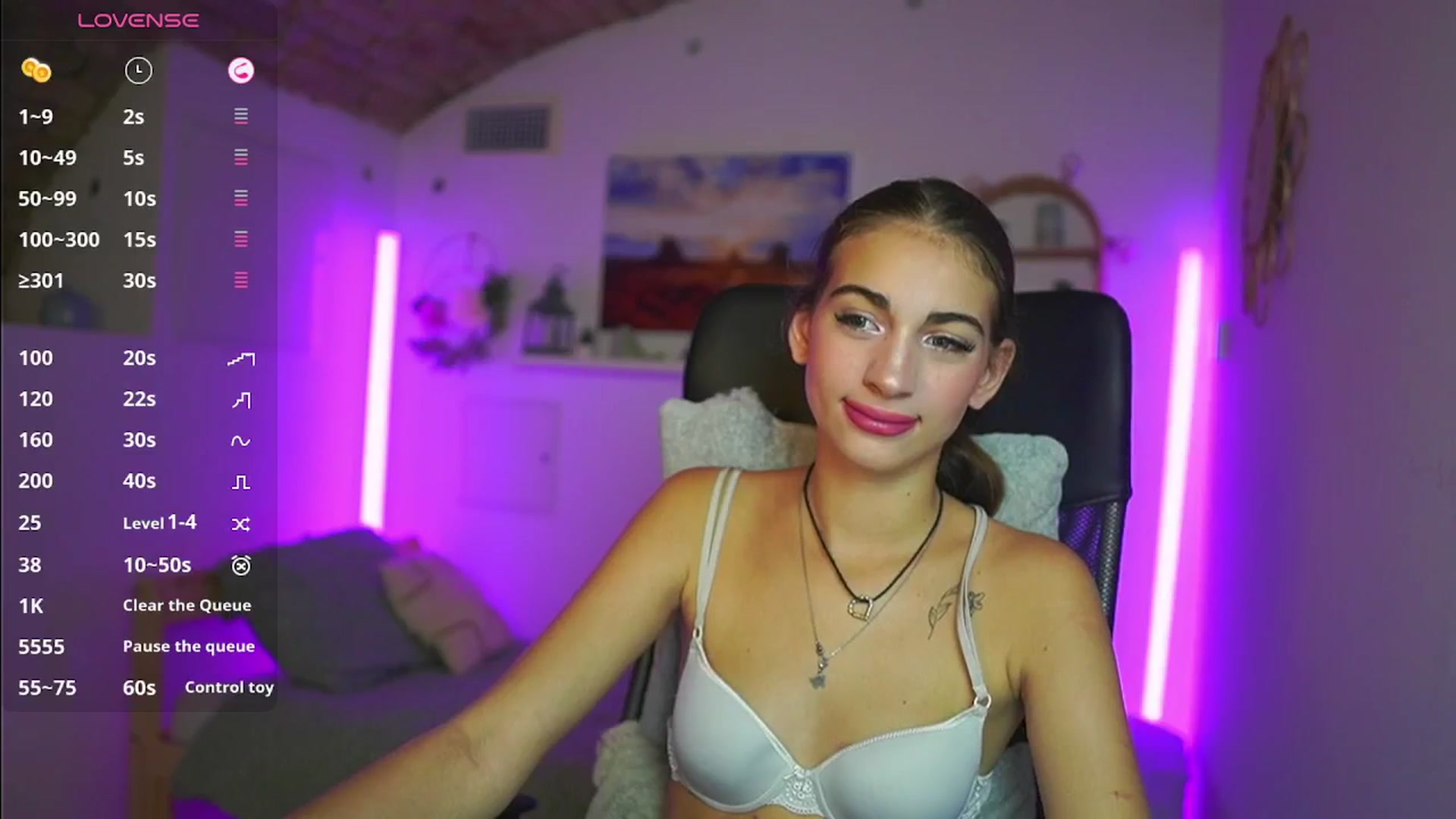 Gallery image thumbnail from Sophie__Grey's myfreecams stream on, 08/08/2025, 14:00 image 13 of 20