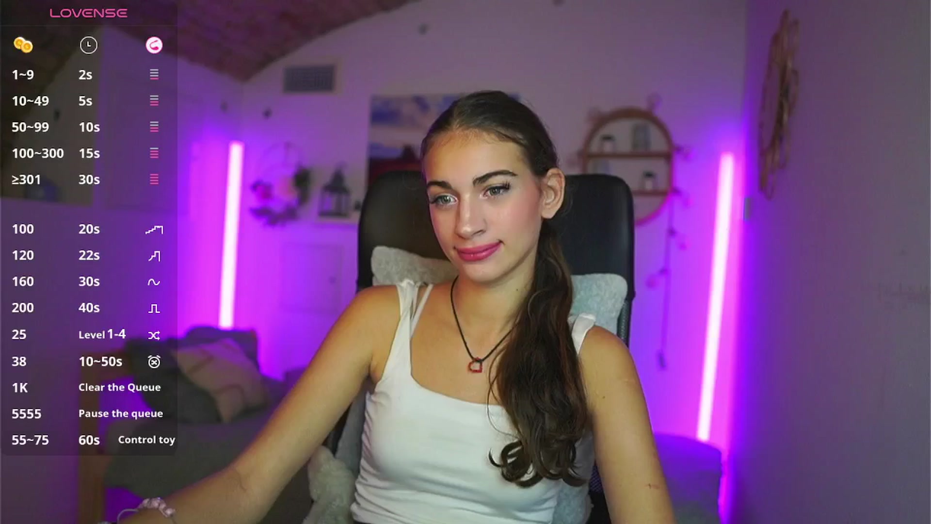 Gallery image thumbnail from Sophie__Grey's myfreecams stream on, 08/08/2025, 14:37 image 3 of 20