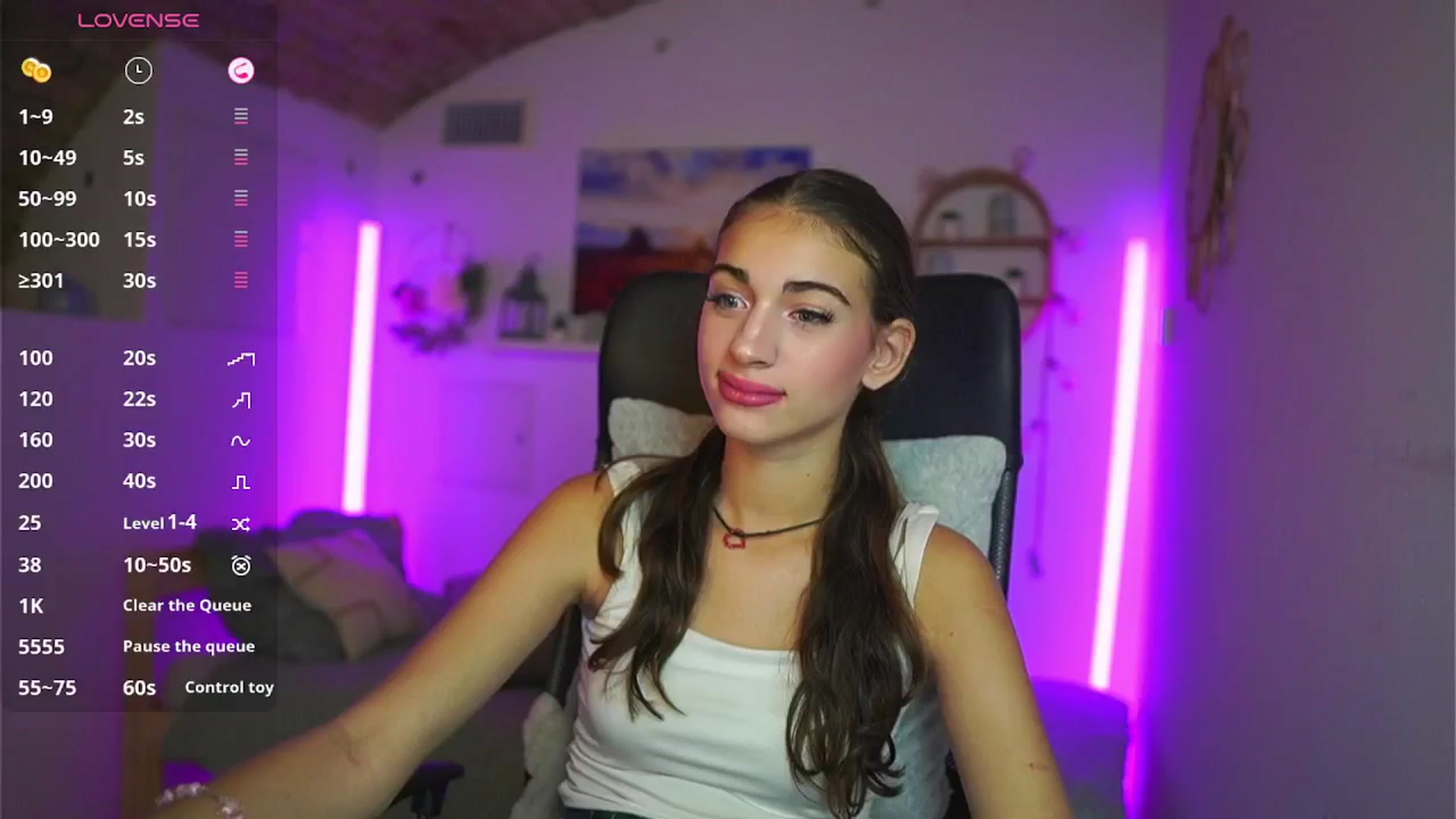 Gallery image thumbnail from Sophie__Grey's myfreecams stream on, 08/08/2025, 15:02 image 3 of 20