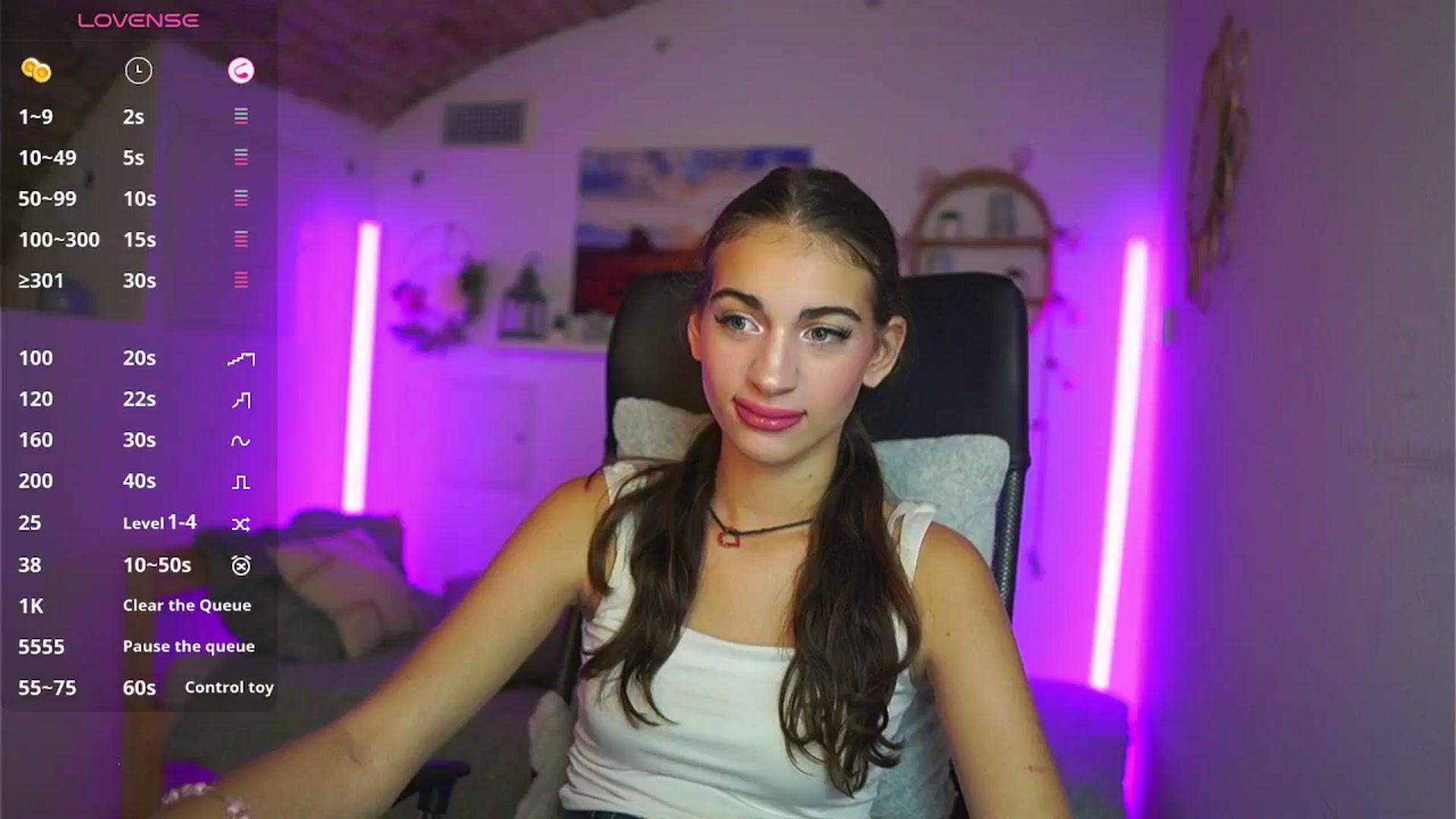 Gallery image thumbnail from Sophie__Grey's myfreecams stream on, 08/08/2025, 15:02 image 4 of 20