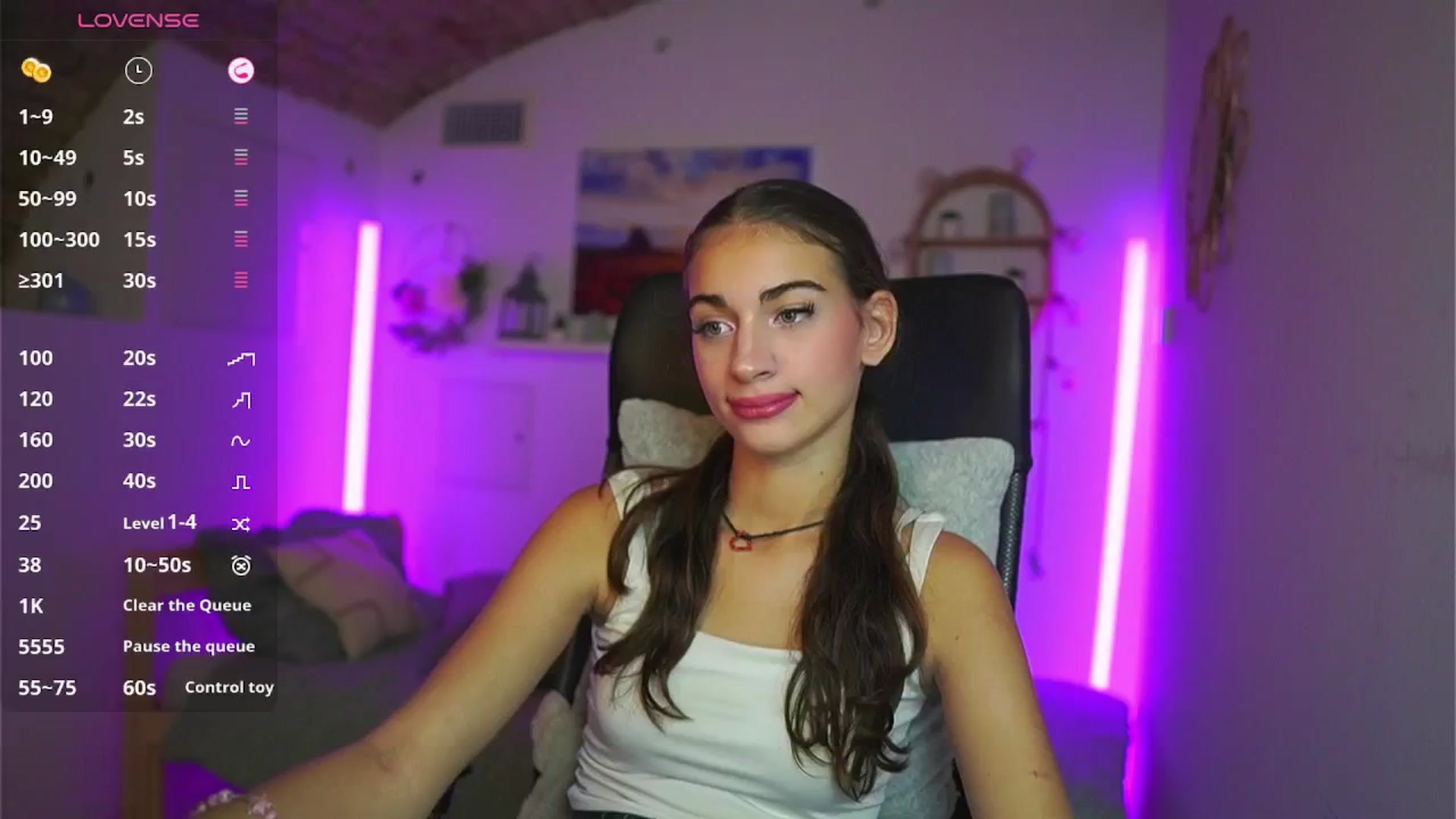 Gallery image thumbnail from Sophie__Grey's myfreecams stream on, 08/08/2025, 15:02 image 6 of 20
