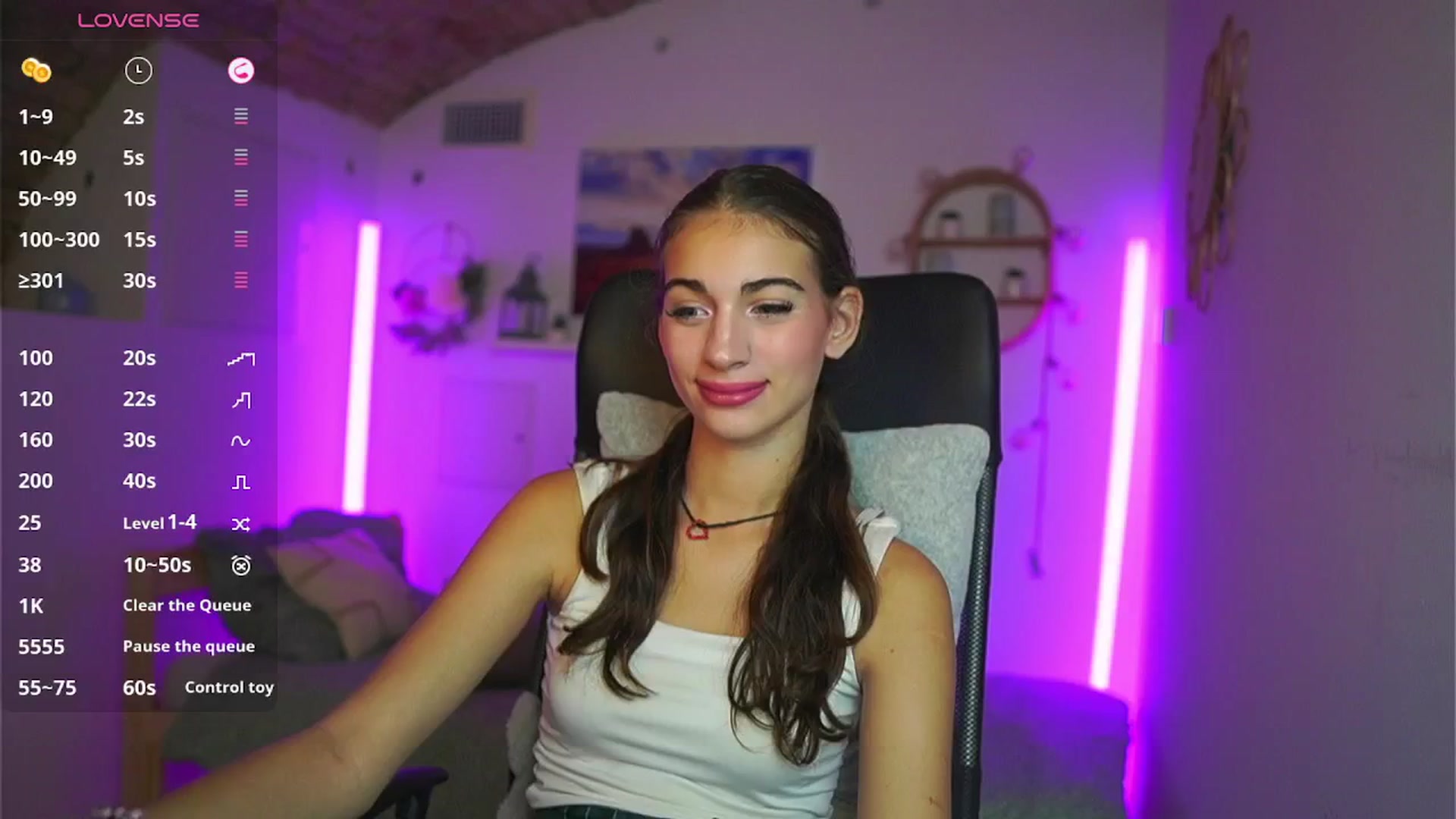 Gallery image thumbnail from Sophie__Grey's myfreecams stream on, 08/08/2025, 15:02 image 12 of 20