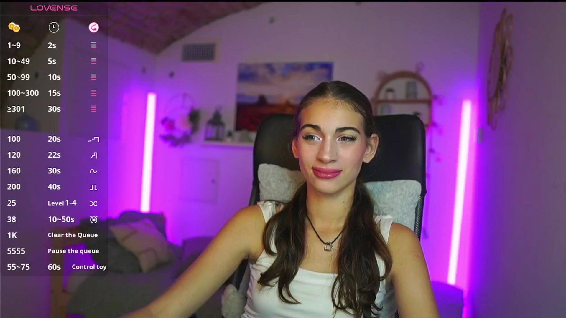 Gallery image thumbnail from Sophie__Grey's myfreecams stream on, 08/08/2025, 15:02 image 16 of 20