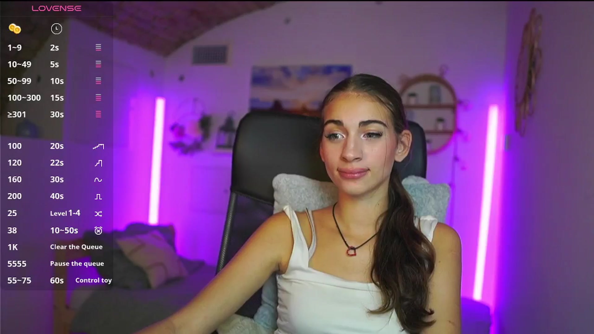 Gallery image thumbnail from Sophie__Grey's myfreecams stream on, 08/08/2025, 17:53 image 9 of 20